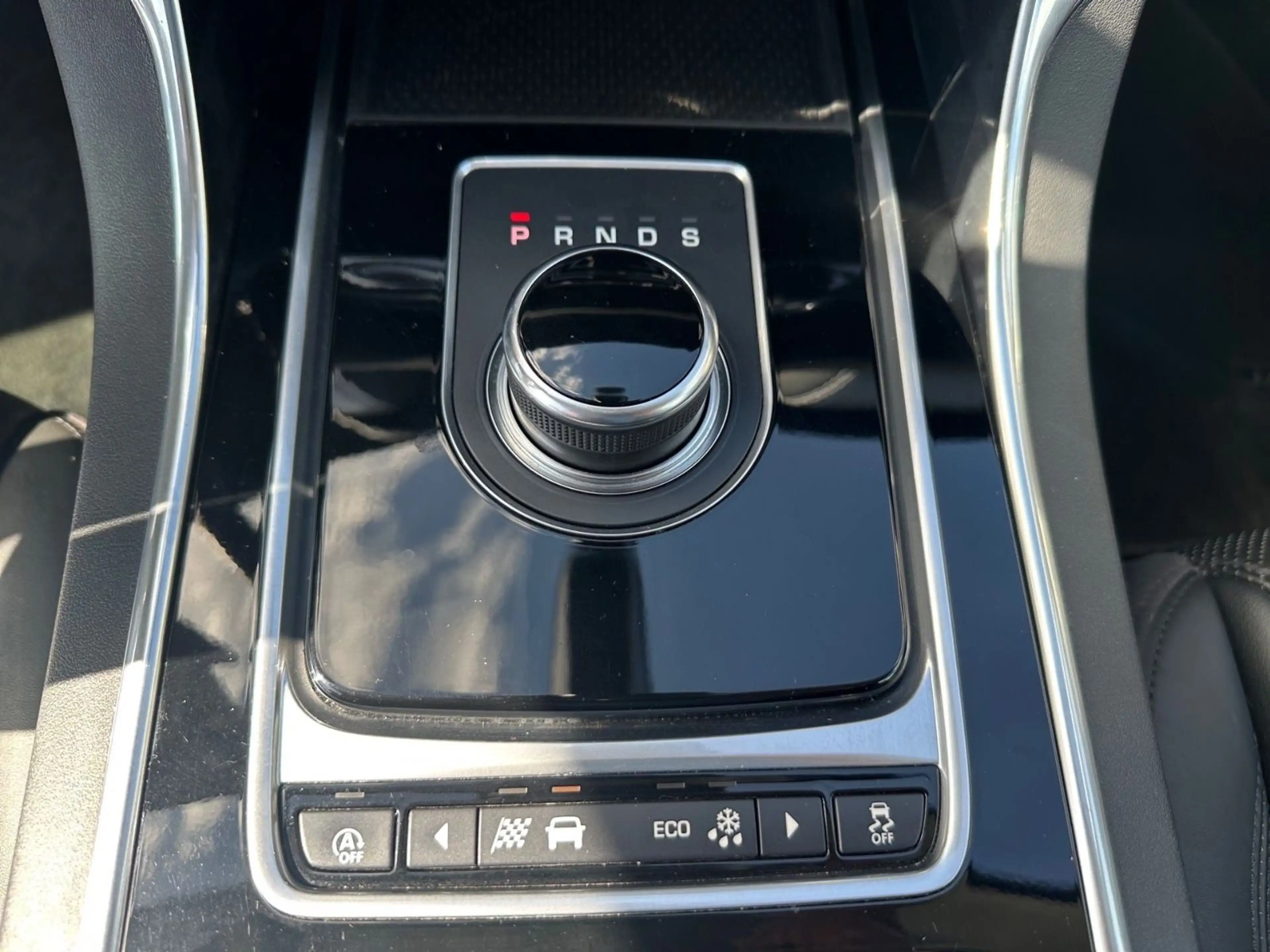 Jaguar XF Sportbrake Portfolio Pano AHK LED — photo 12