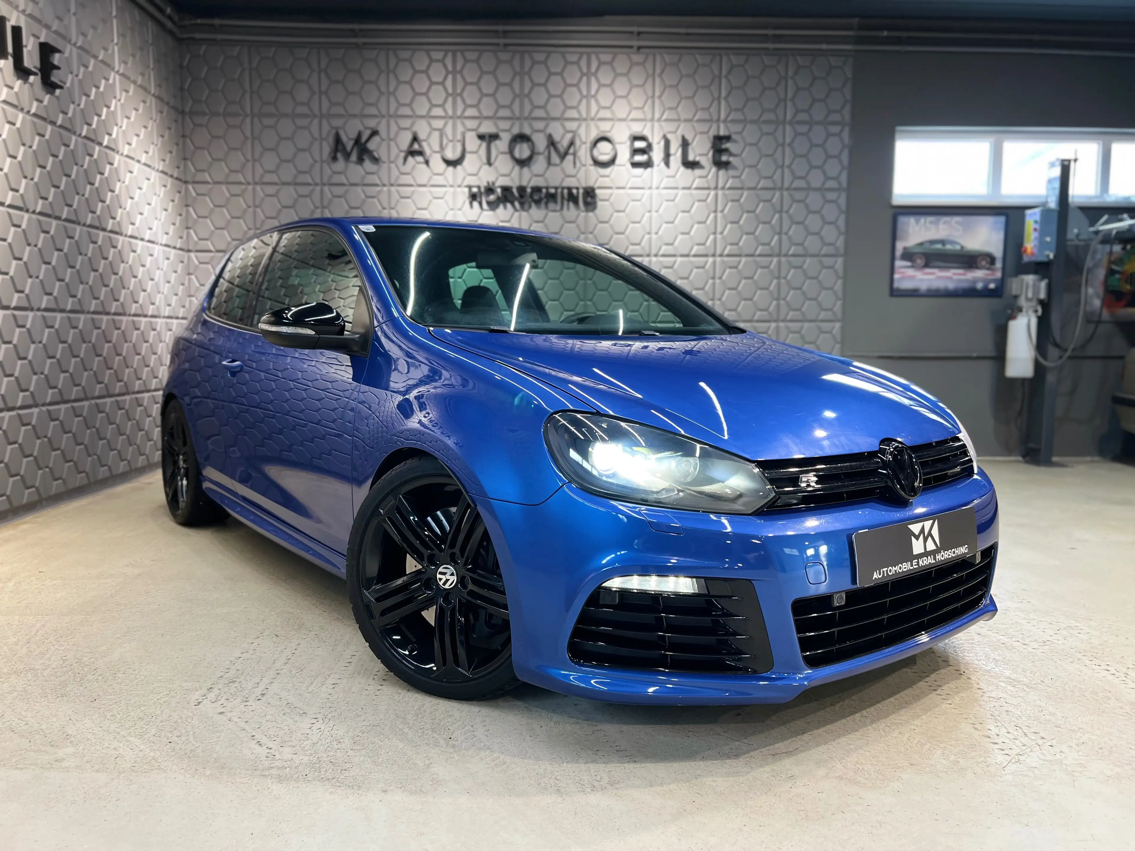 Volkswagen Golf R 4Motion*BI-XENON*CHROM PAKET*ALCANTARA*SITZHEIZUNG — photo 4