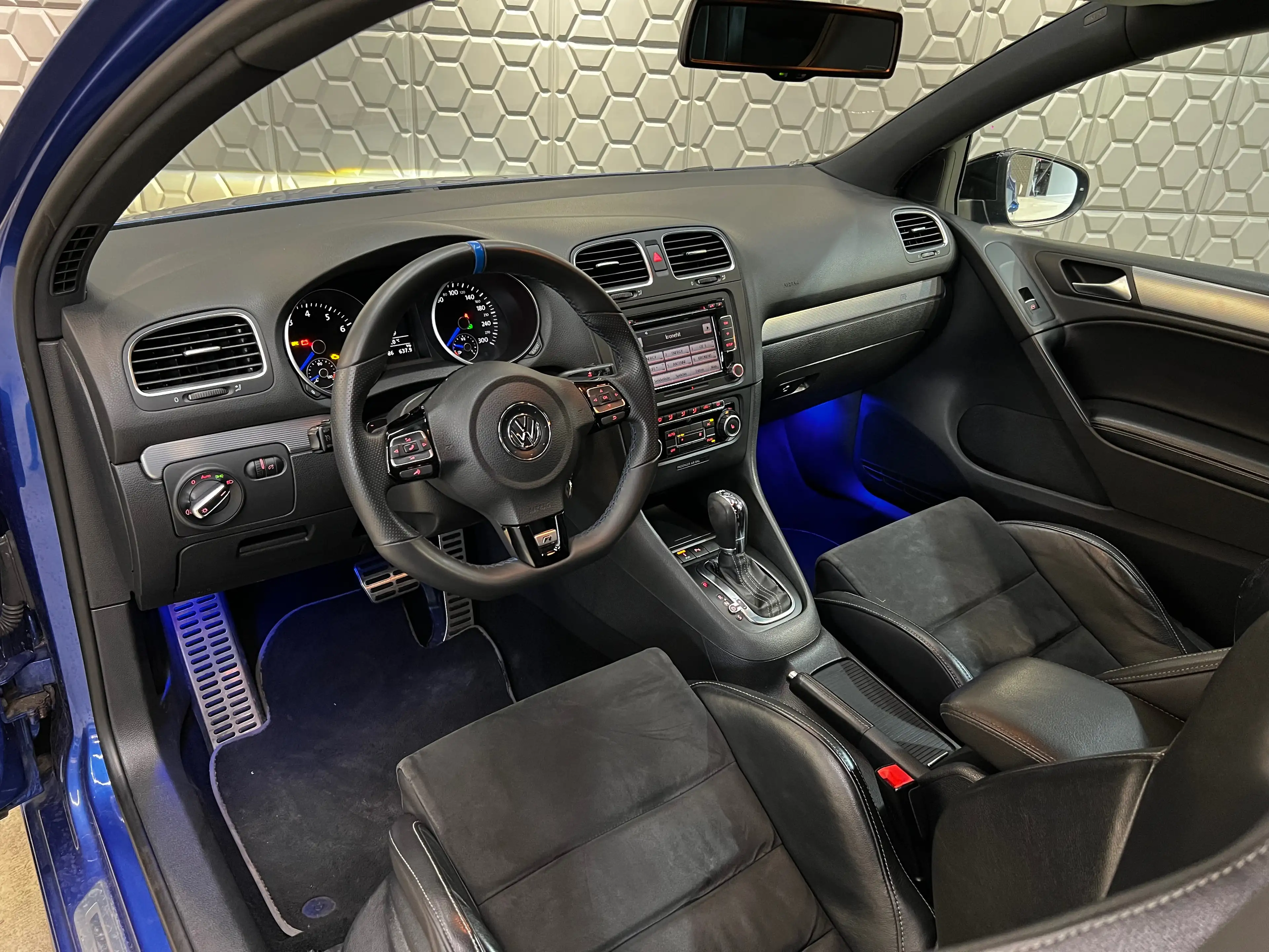 Volkswagen Golf R 4Motion*BI-XENON*CHROM PAKET*ALCANTARA*SITZHEIZUNG — photo 14