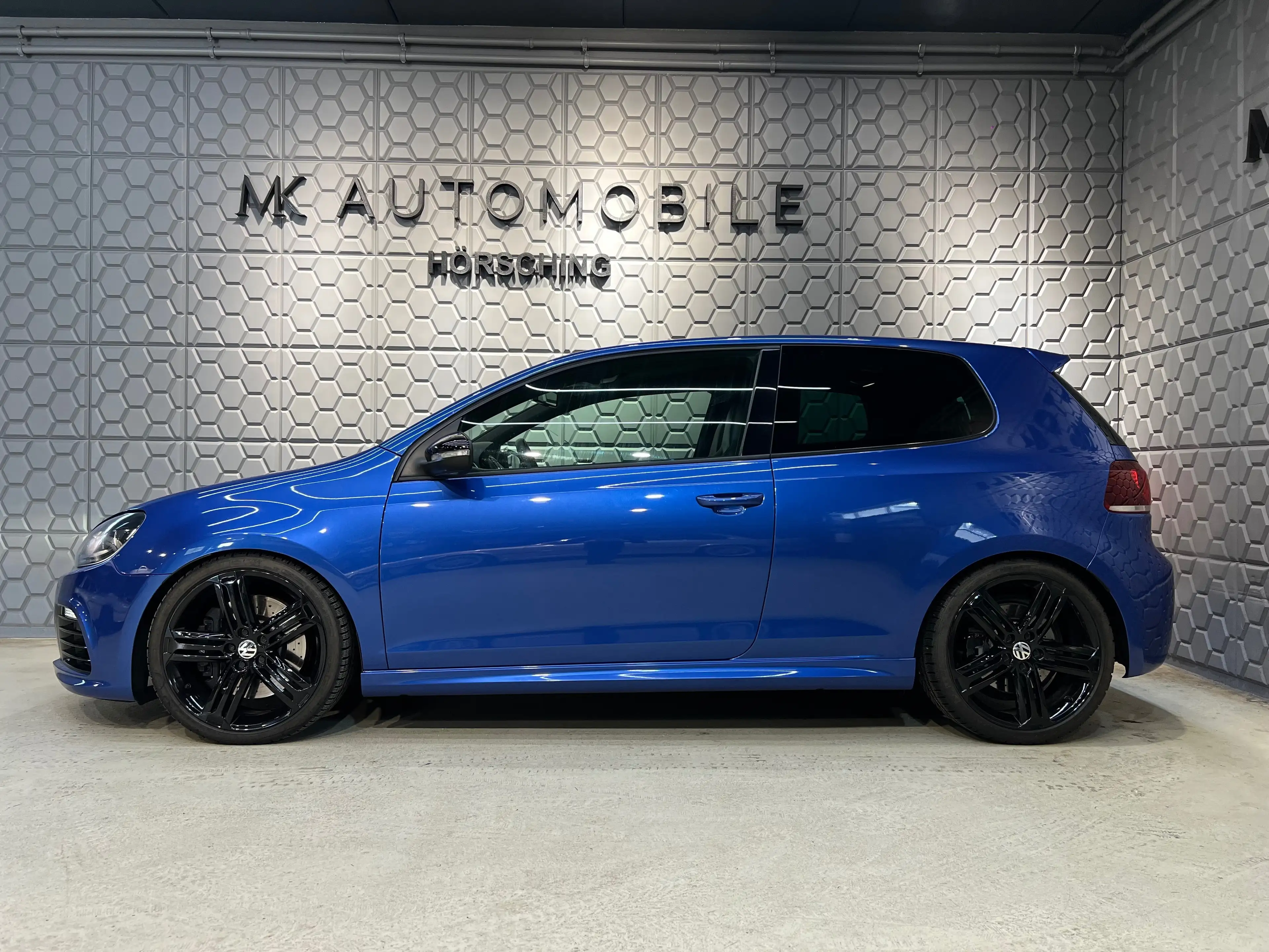 Volkswagen Golf R 4Motion*BI-XENON*CHROM PAKET*ALCANTARA*SITZHEIZUNG — photo 5