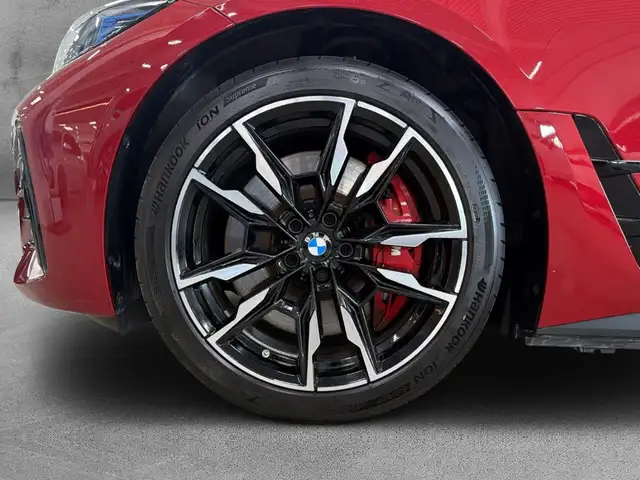 BMW I4 view 7