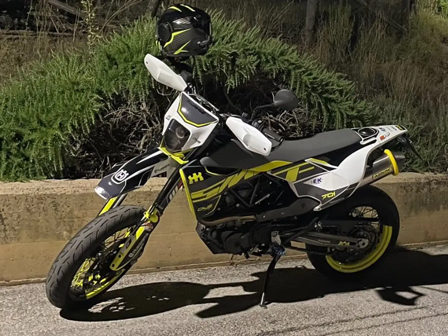 Husqvarna 701 Supermoto DEPO ARROW COMPLETO E KIT CARBONIO Bianco - 2