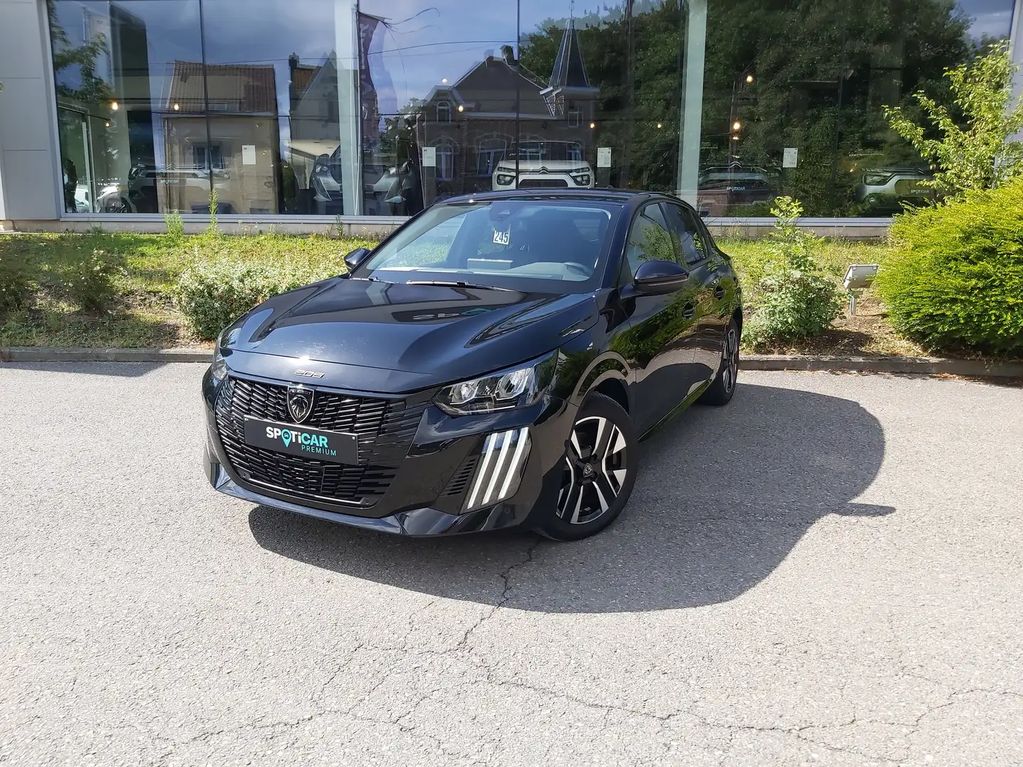 Peugeot 208 1.2i TURBO Allure 100ch Zwart - 2