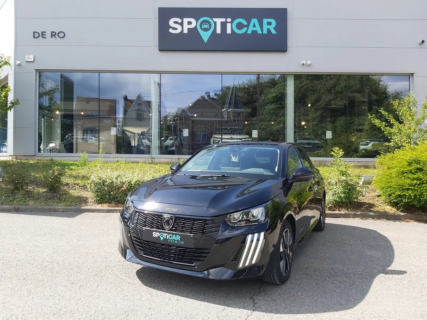 Peugeot 208 1.2i TURBO Allure 100ch Zwart - 1