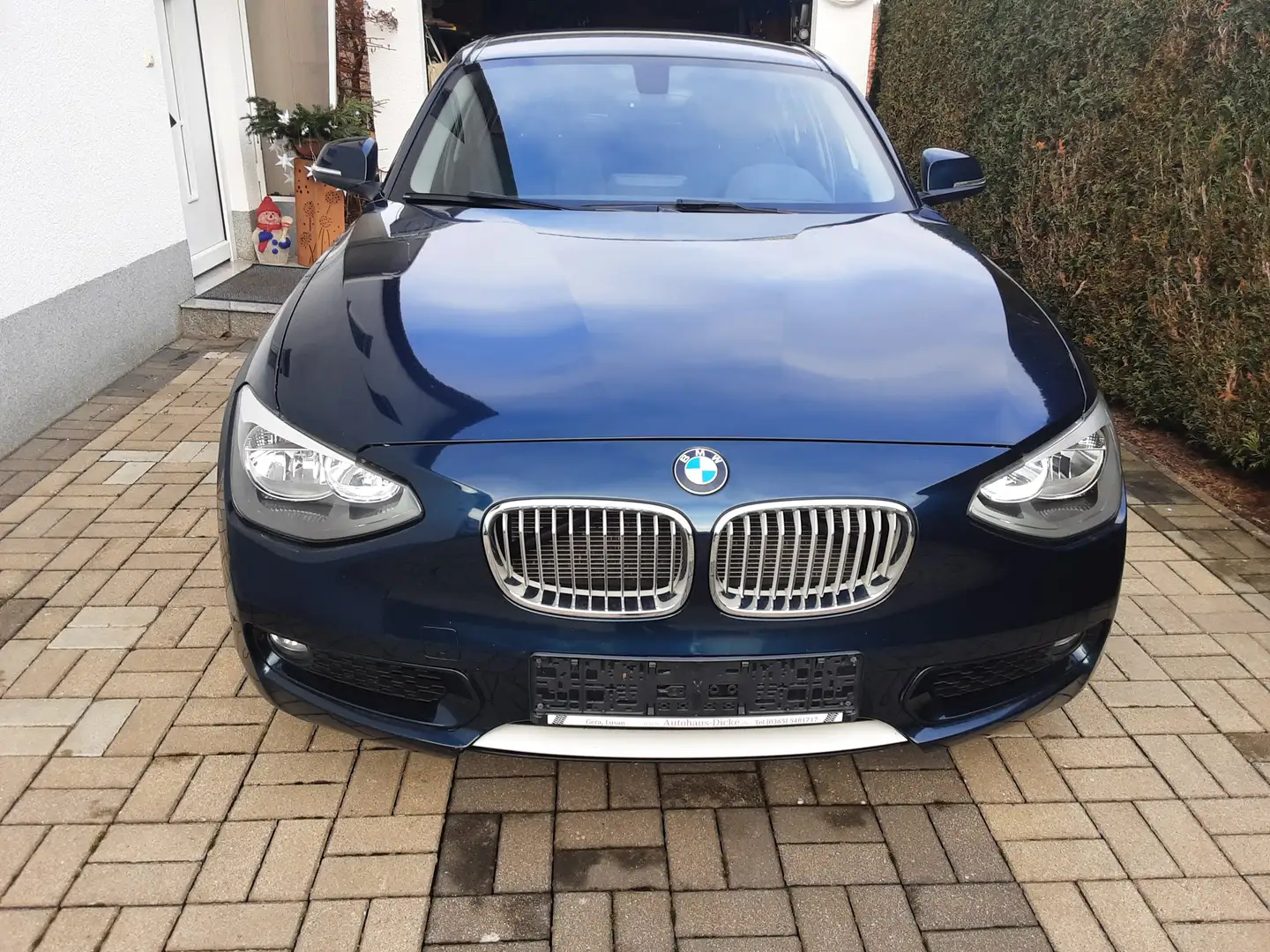 BMW 118 1er 118i, Klimaautomatik, PDC, Sitzheizung,Bluetoo Blau - 2
