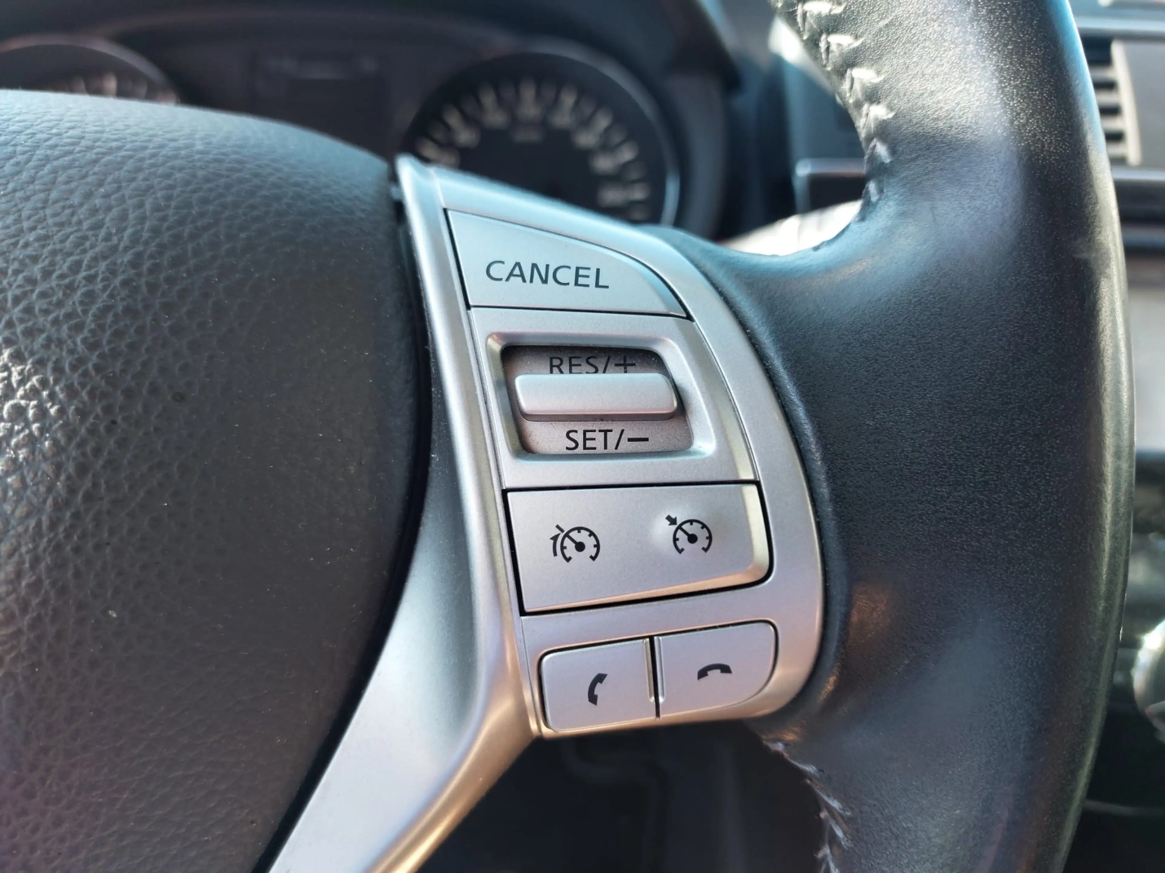 Nissan Pulsar 1.2 DIG-T Tekna — photo 15