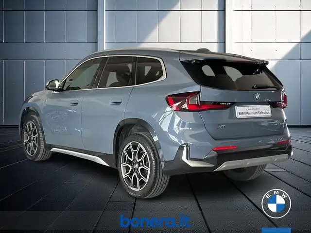 BMW X1 view 8