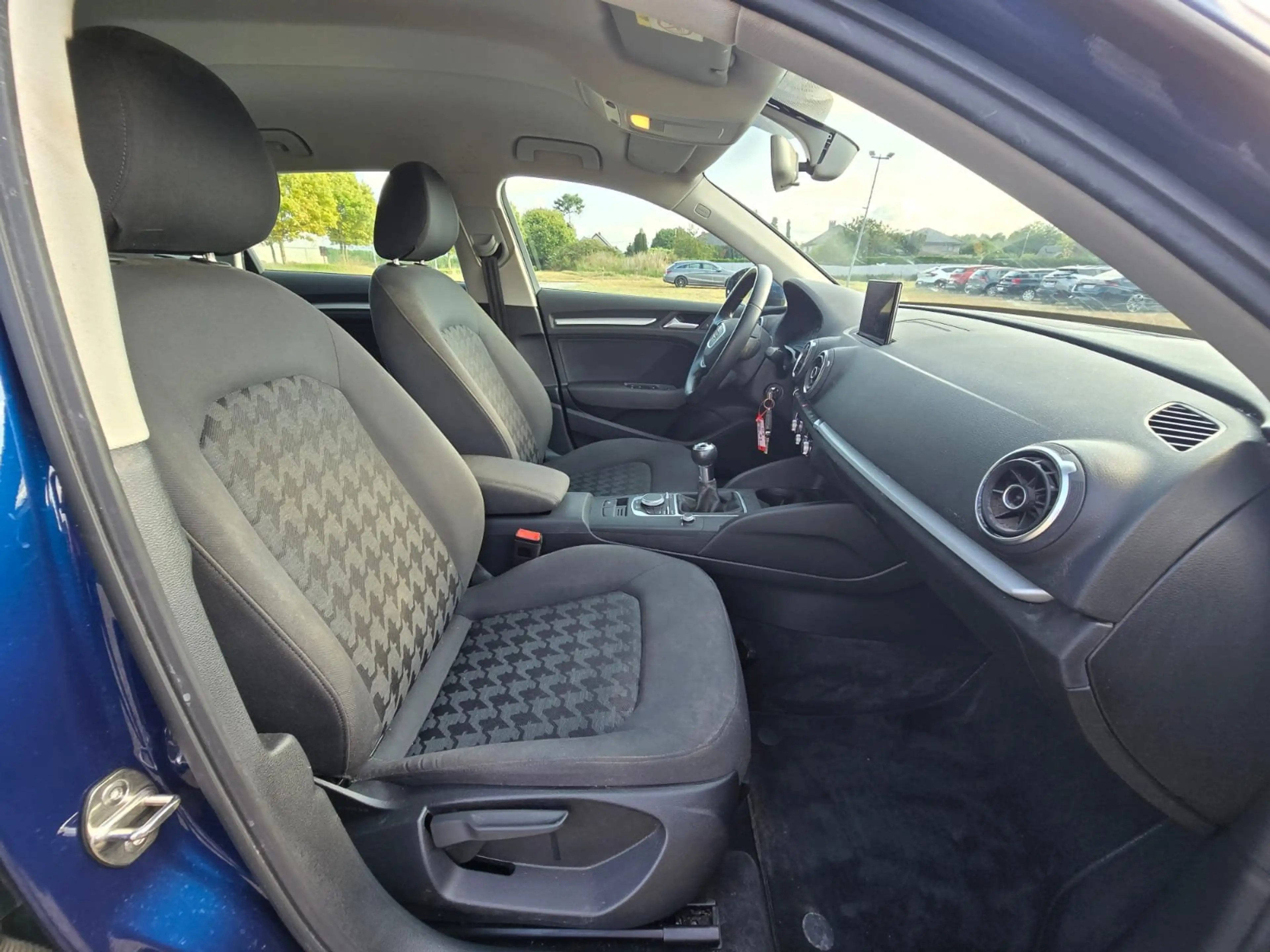 Audi A3 A3 1.8 Attraction — photo 11
