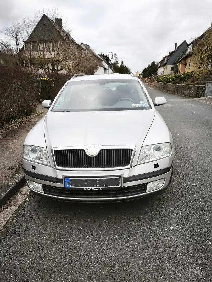 Skoda Octavia Combi 2.0 FSI Ambiente - 1