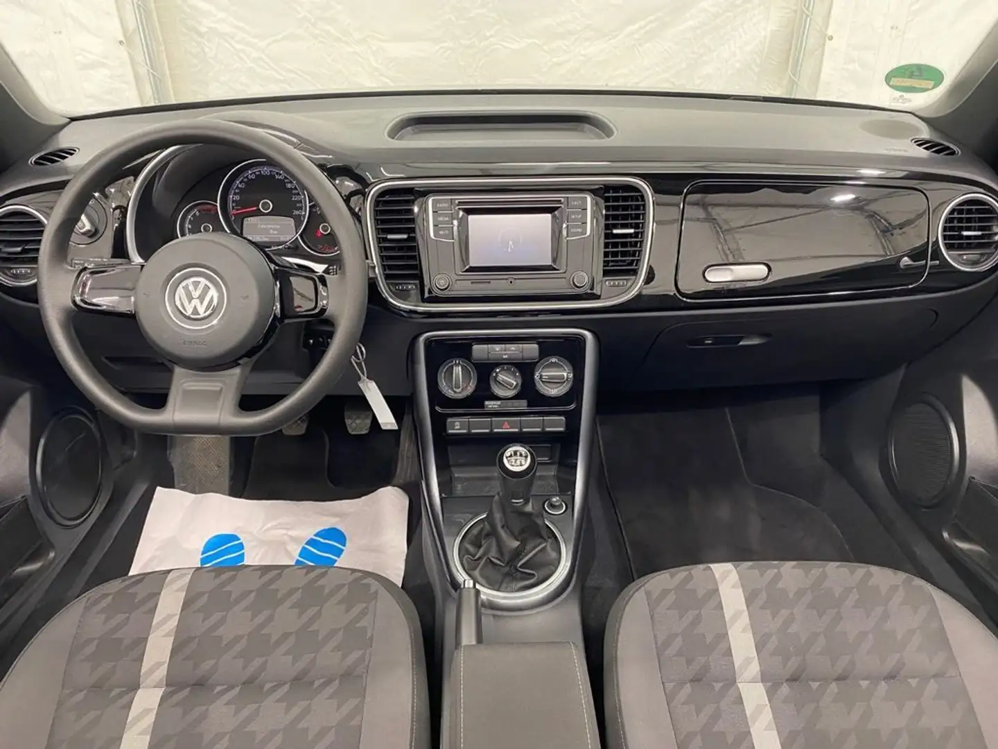Volkswagen Maggiolino Cabrio 1.2 TSI Design BlueMotion Technology Negru - 1
