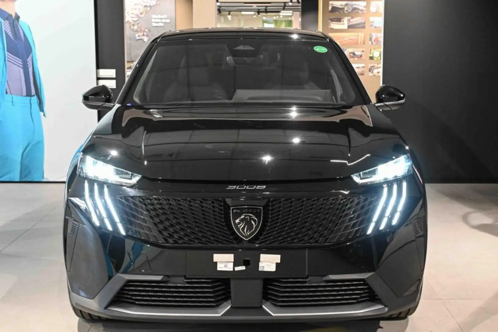 Peugeot 3008 e-3008 motore elettrico (73kWh) 210 CV Allure Nero - 2