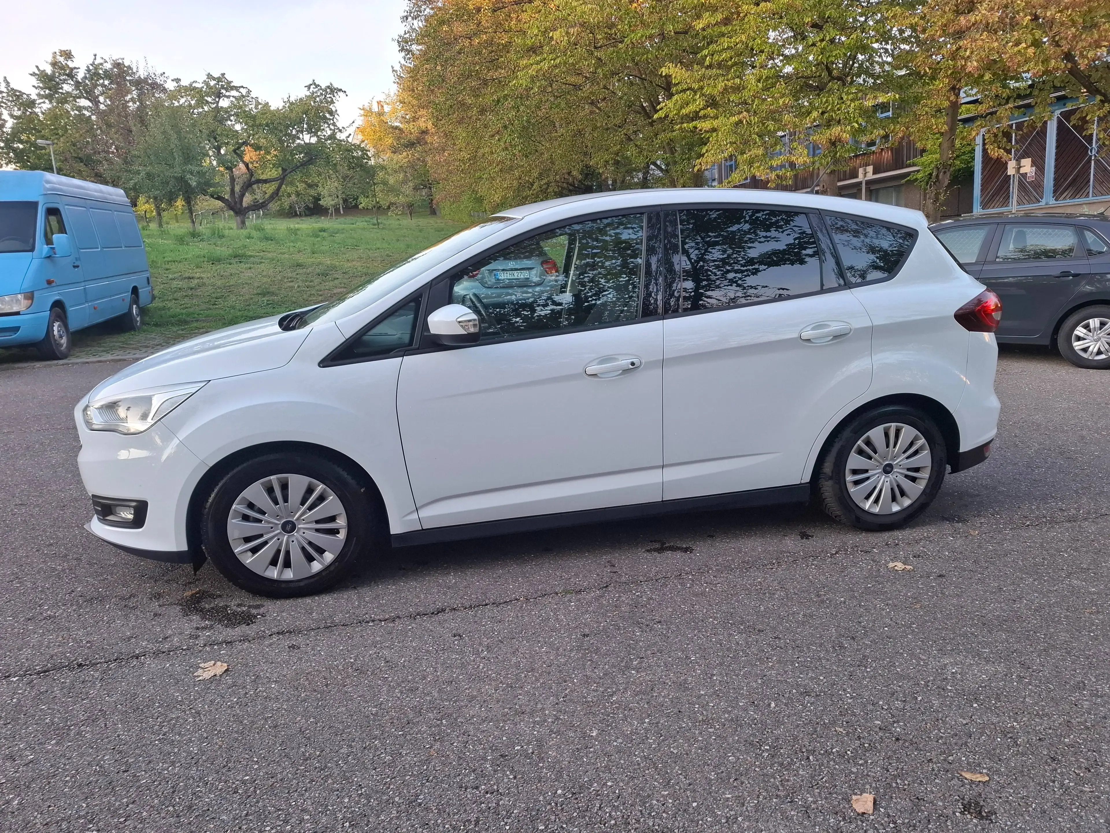 Ford C-Max Cool — photo 8