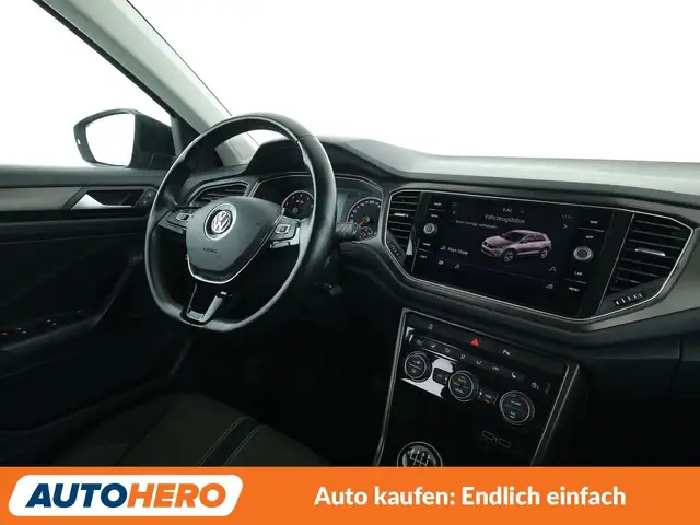 Volkswagen T-Roc view 13