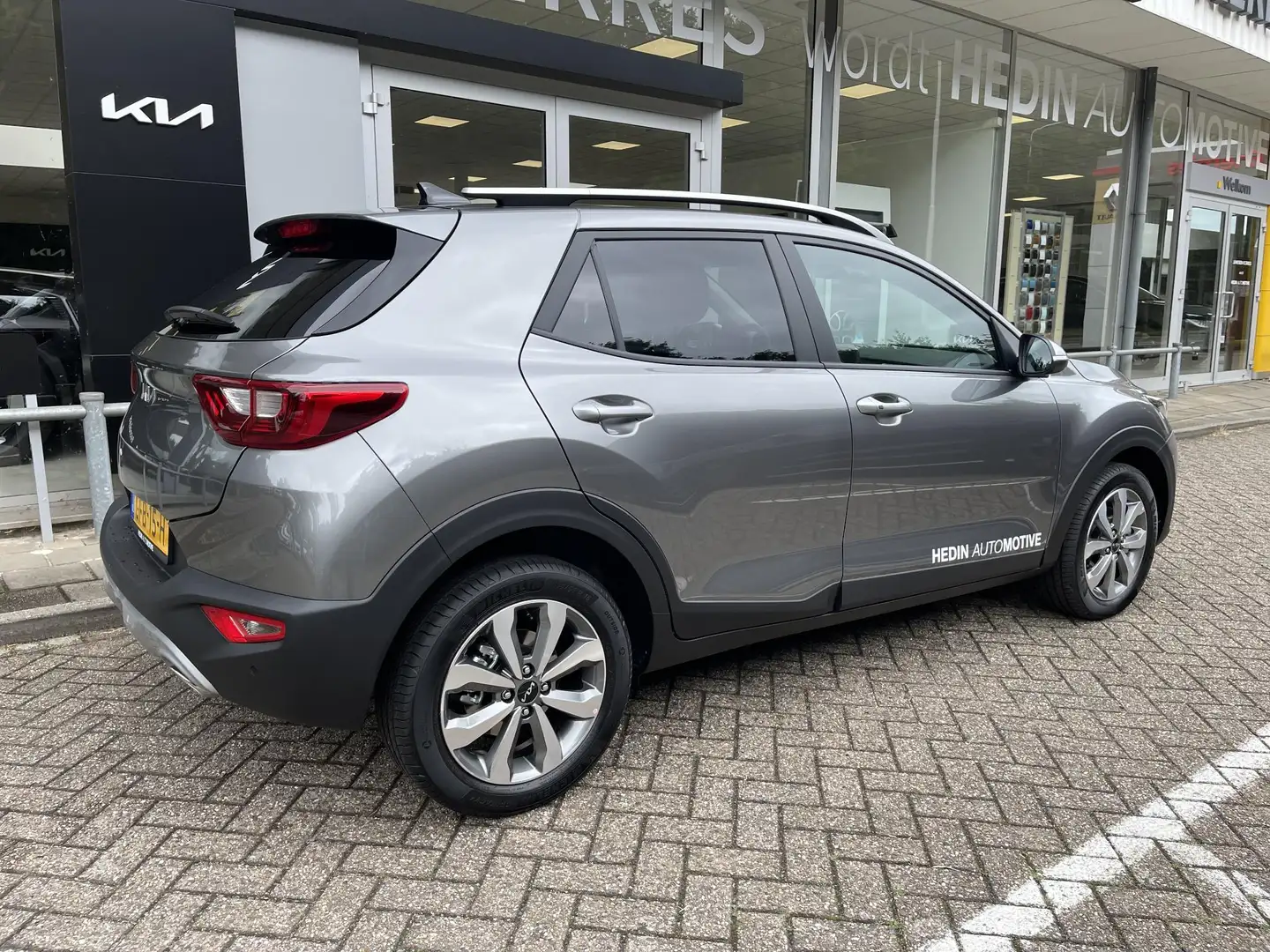 Kia Stonic 1.0 T-GDi MHEV DynamicPlusLine ALLEEN BESCHIKBAAR Gris - 2