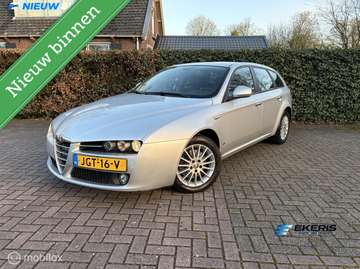 Sportwagon 1.9 JTS Distinctive