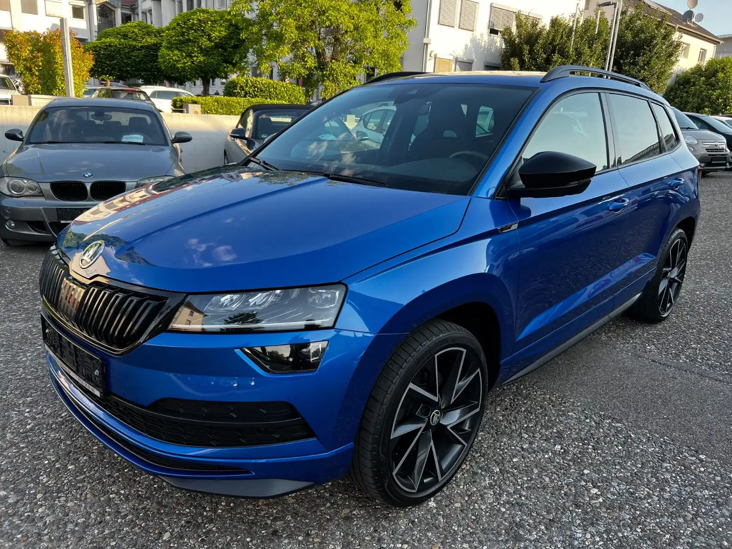 Skoda Karoq 2.0TDI Sportline-Keyless-AHK-Navi-1.Hand Blauw - 2