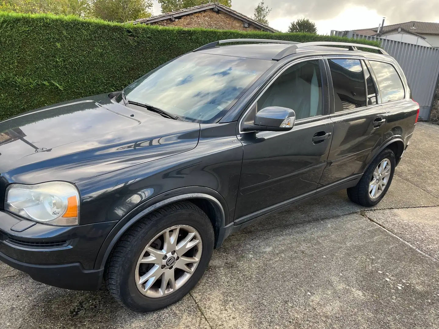 Volvo XC90 XC90 D5 Momentum 7pl. AWD Aut. 200 Momentum Negro - 1