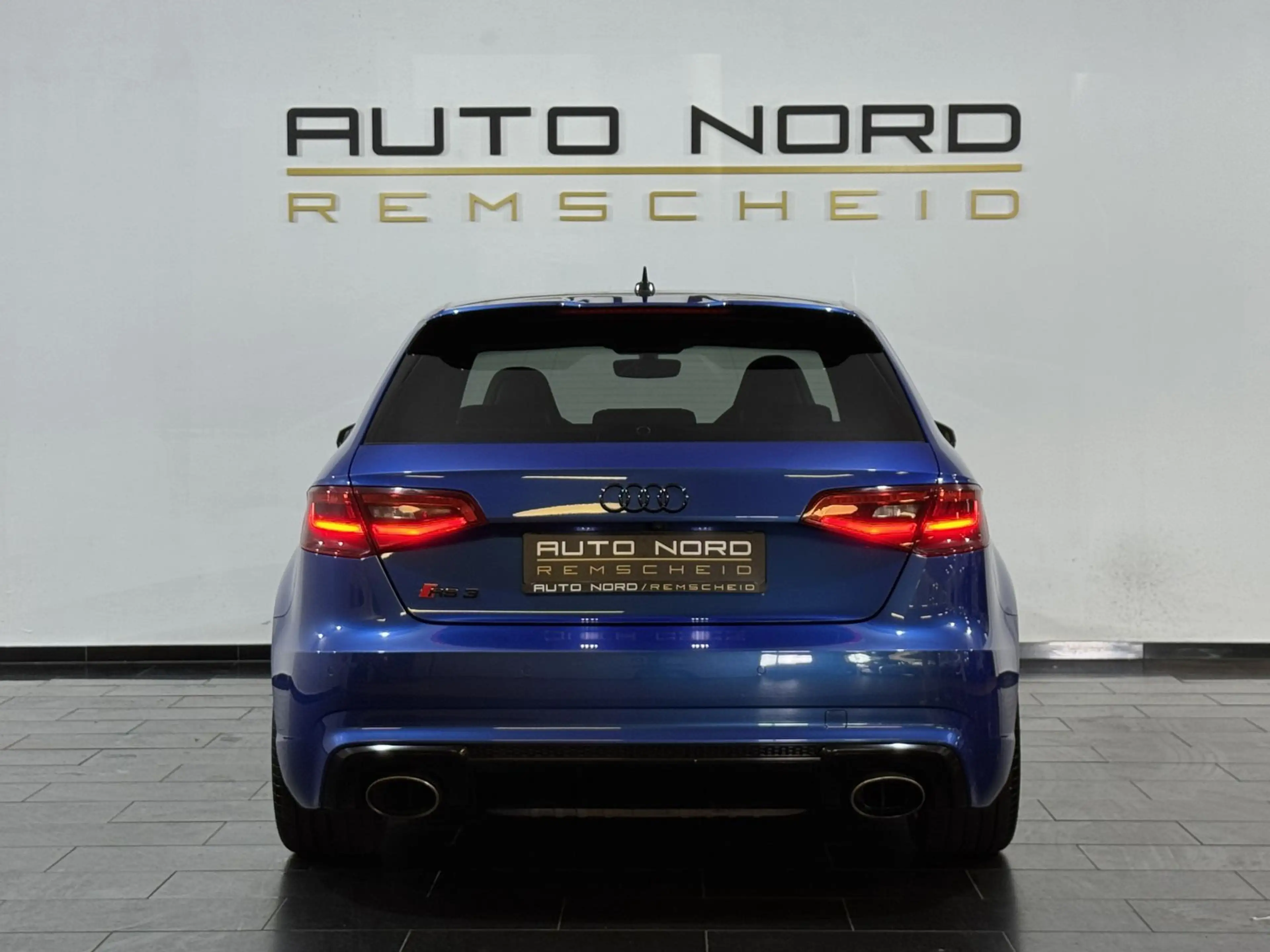 Audi RS3 2.5 TFSI quat.*B&O*Raute*KeyGo*Carbon* — photo 8