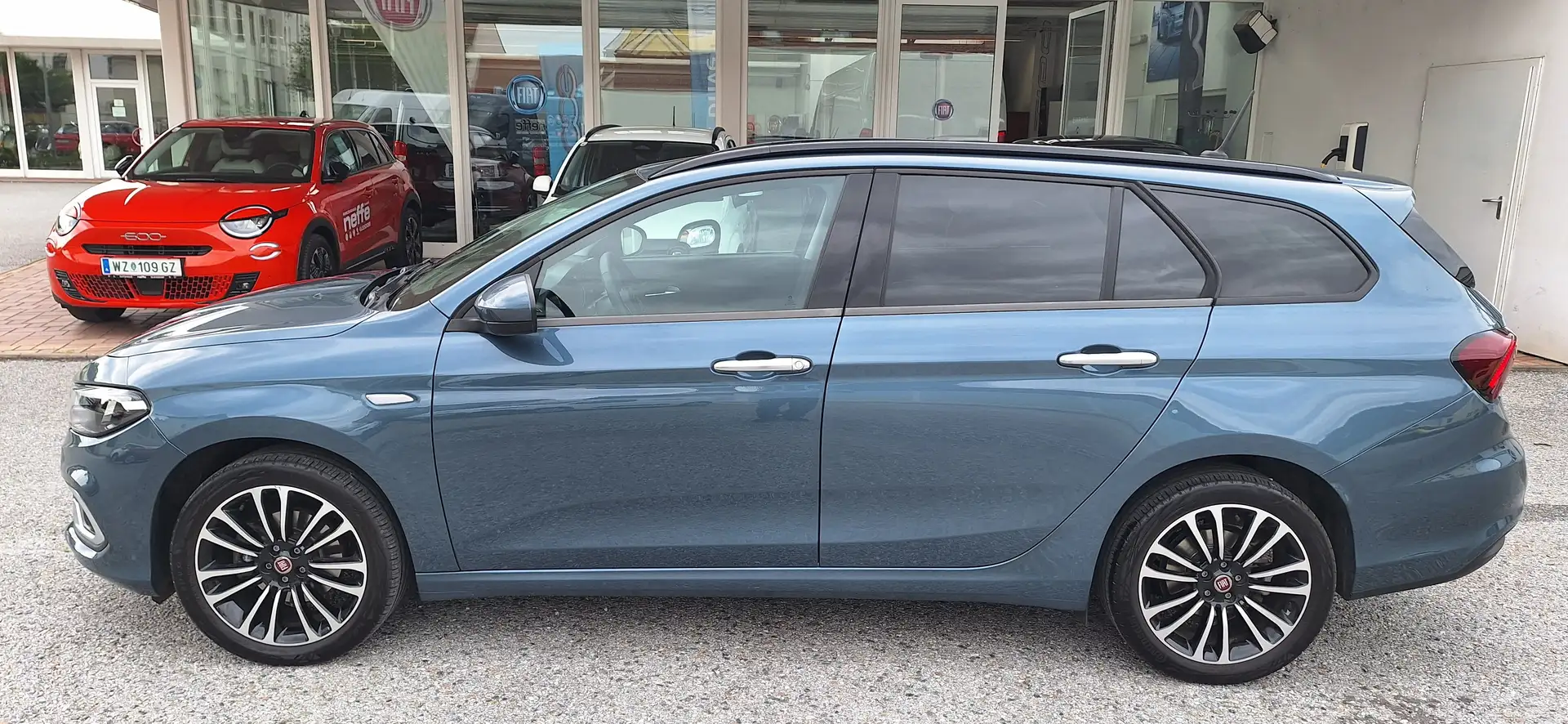 Fiat Tipo Kombi 1,0 FireFly Turbo 100 Life Blu/Azzurro - 1