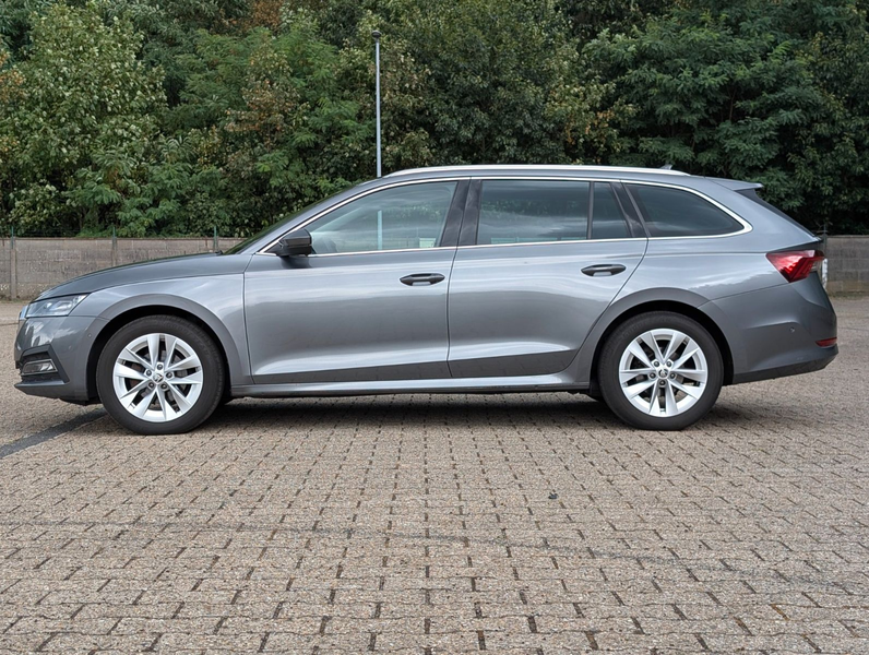 Skoda Octavia Combi Style MATRIX/ACC/HeadUp/Canton/EHK — photo 2