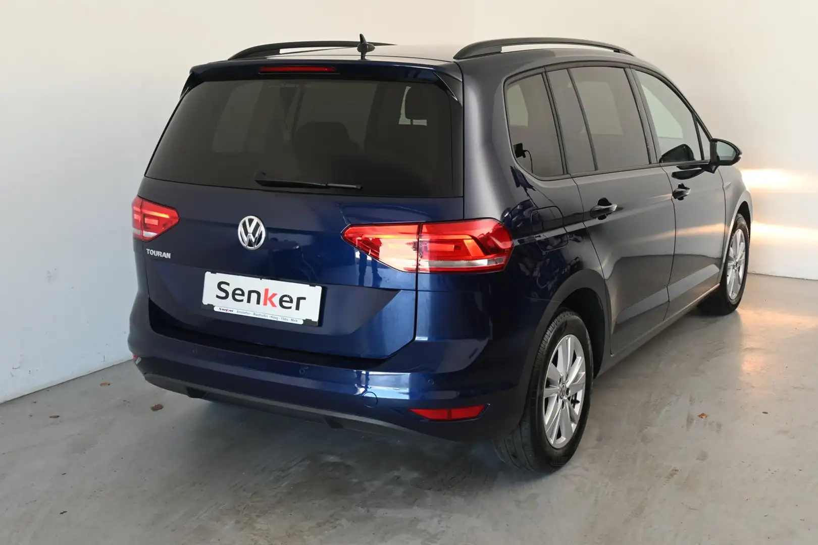 Volkswagen Touran CL TSI ACT OPF DSG 5-Sitzer Blauw - 2