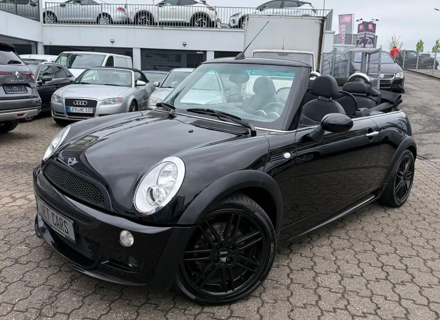 MINI Cooper Cabrio Black-Edition Klima*Leder*TÜV/NEU* Schwarz - 1