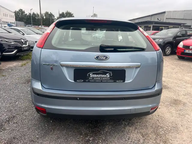 Ford Focus view 5