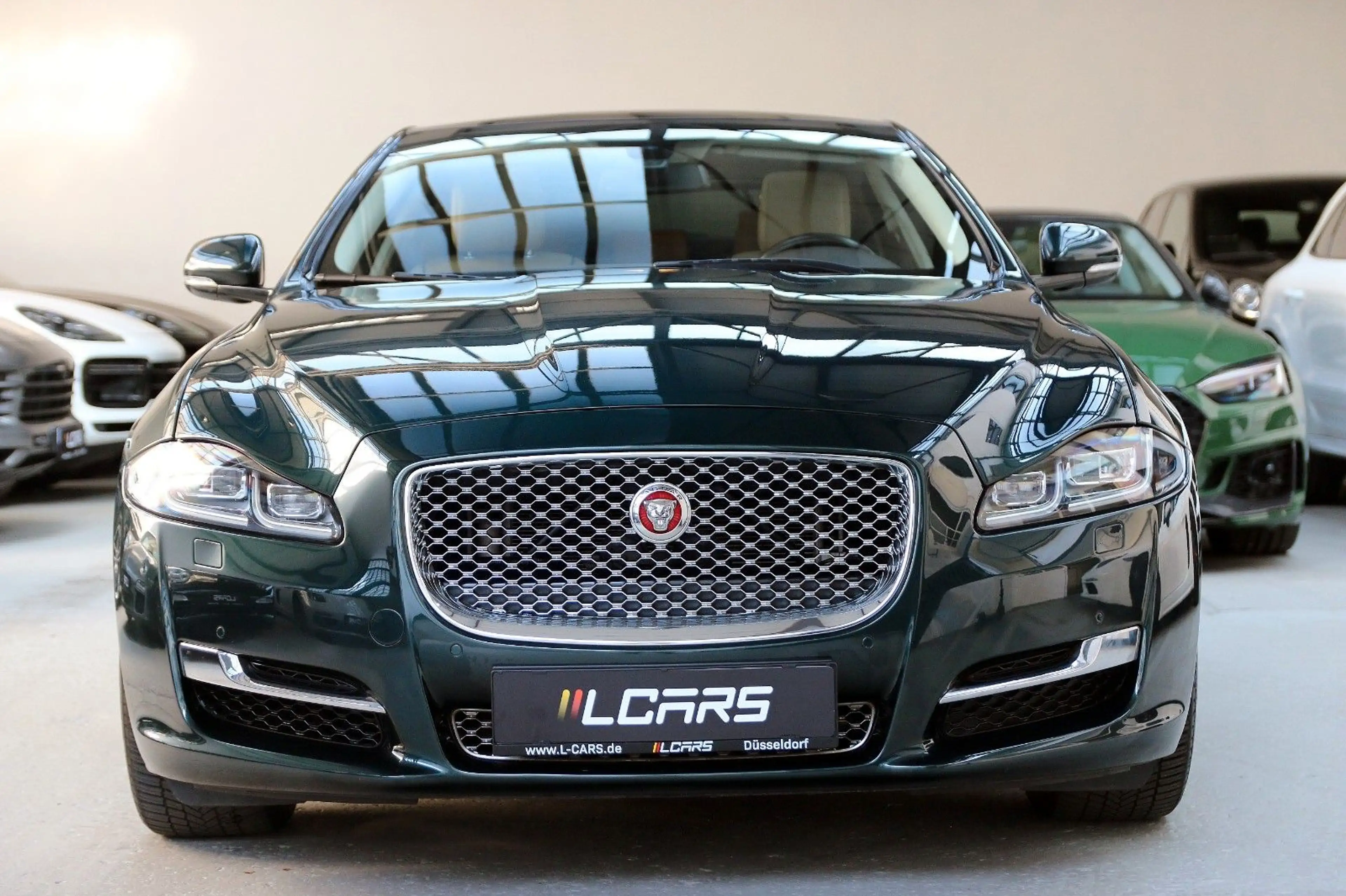 Jaguar XJ Premium Luxury Pano SoftClose Kamera — photo 3