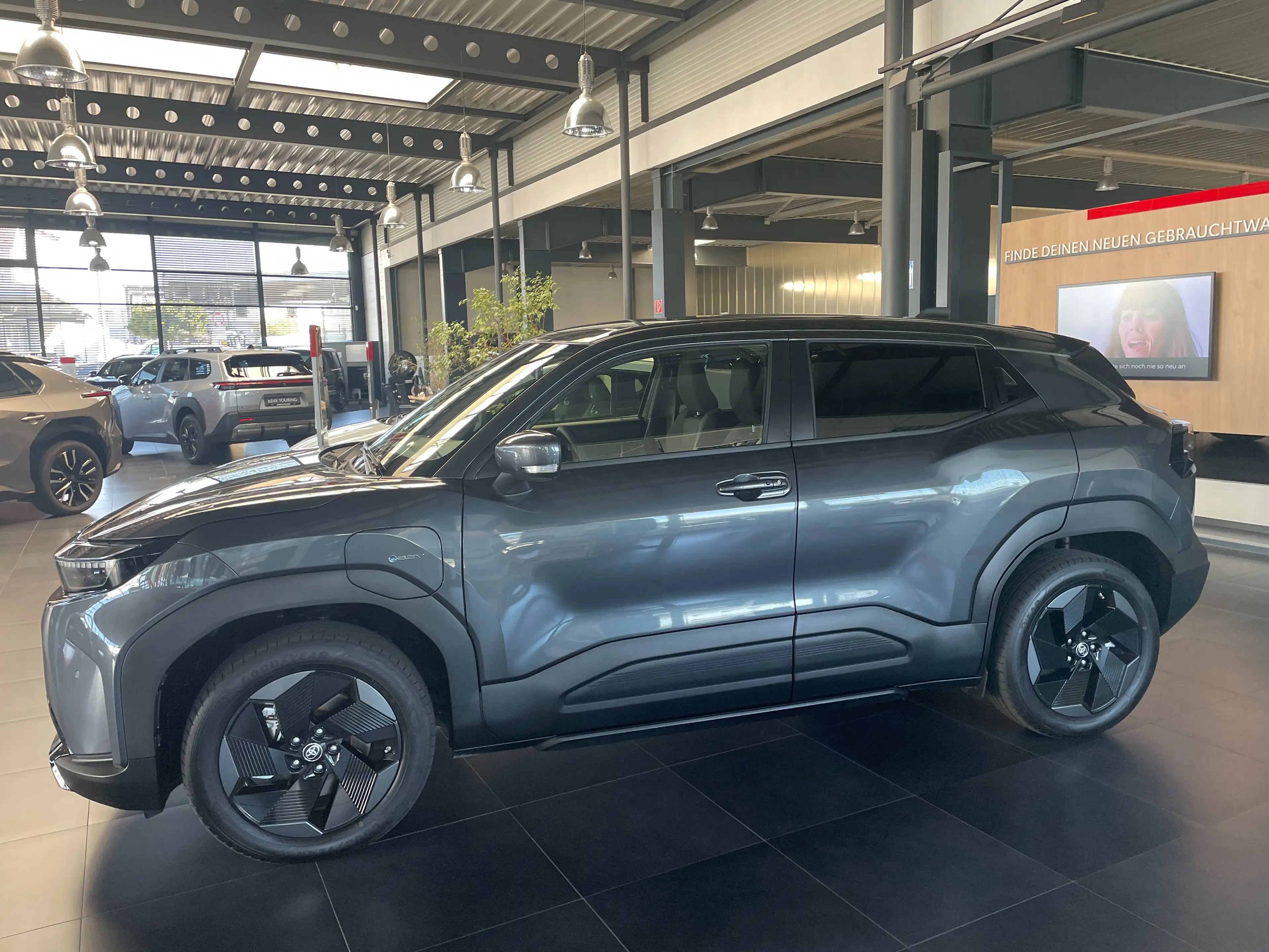 Toyota Urban Cruiser 128 kW FWD Teamplayer — photo 3