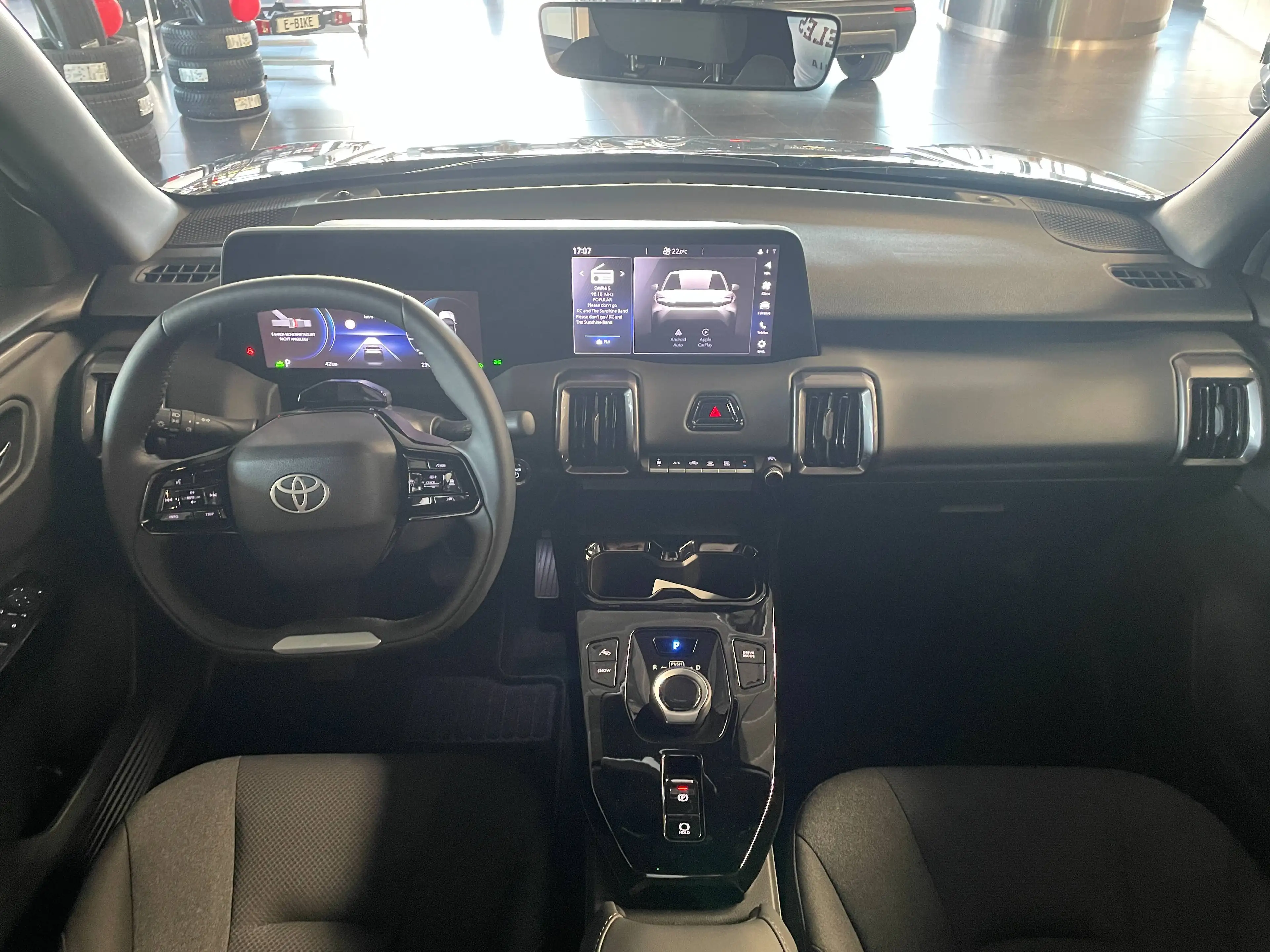 Toyota Urban Cruiser 128 kW FWD Teamplayer — photo 10
