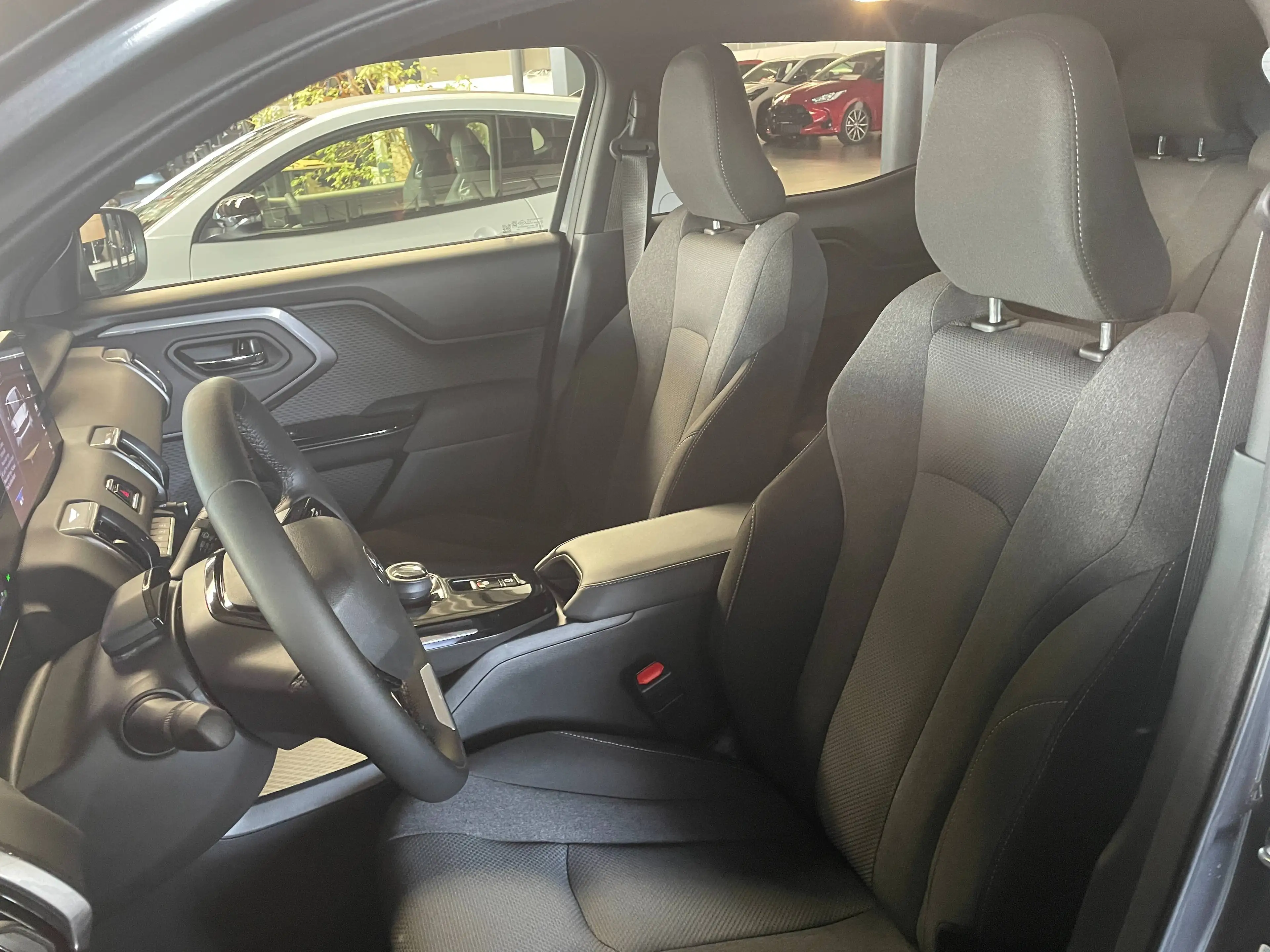 Toyota Urban Cruiser 128 kW FWD Teamplayer — photo 8