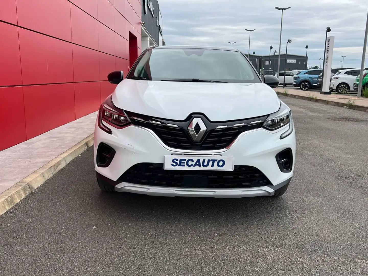 Renault Captur 1.6 E-TECH Hybrid Intens - 1