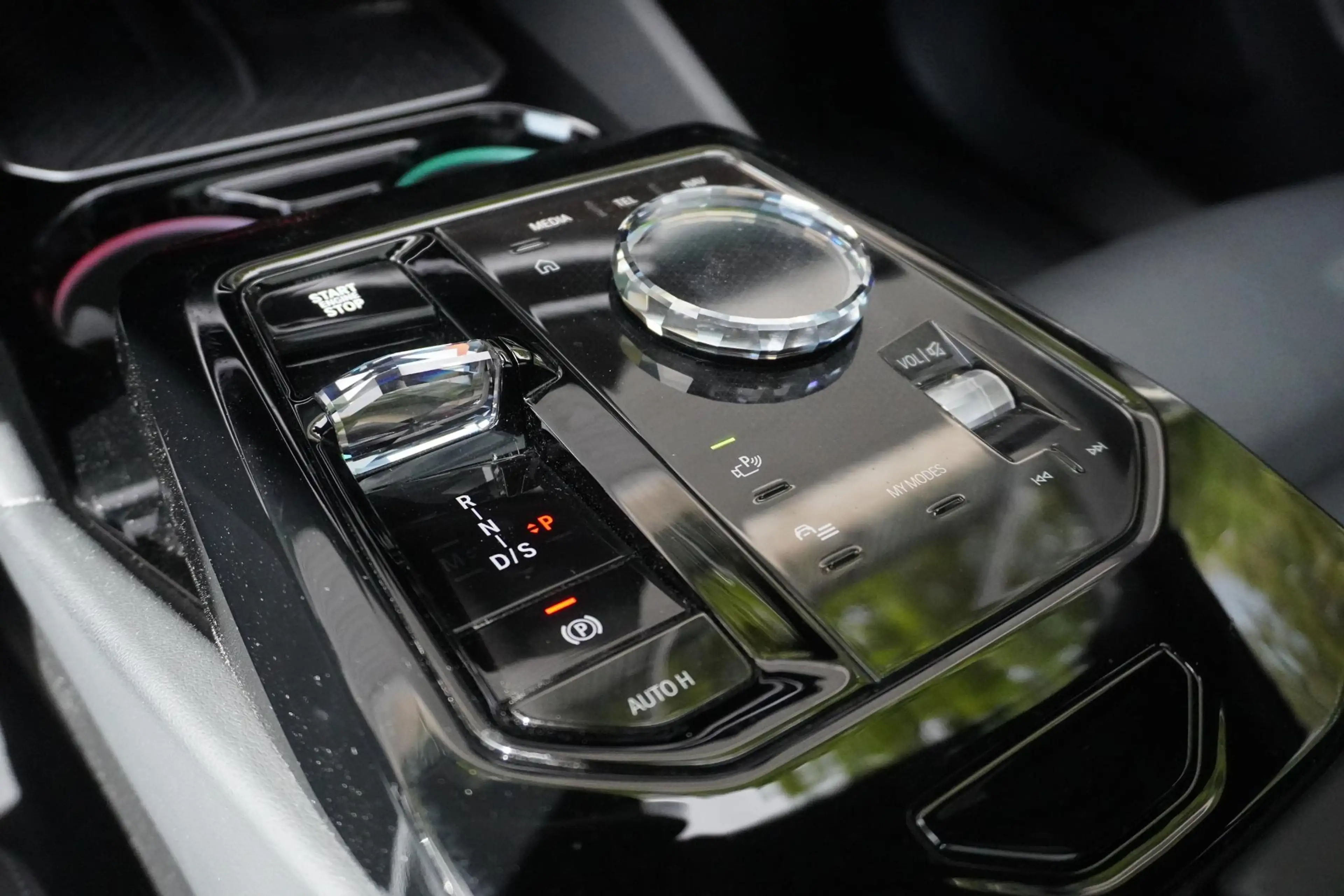 BMW 550 5 Serie 550e xDrive Touring Adaptief M Onderstel P — photo 12