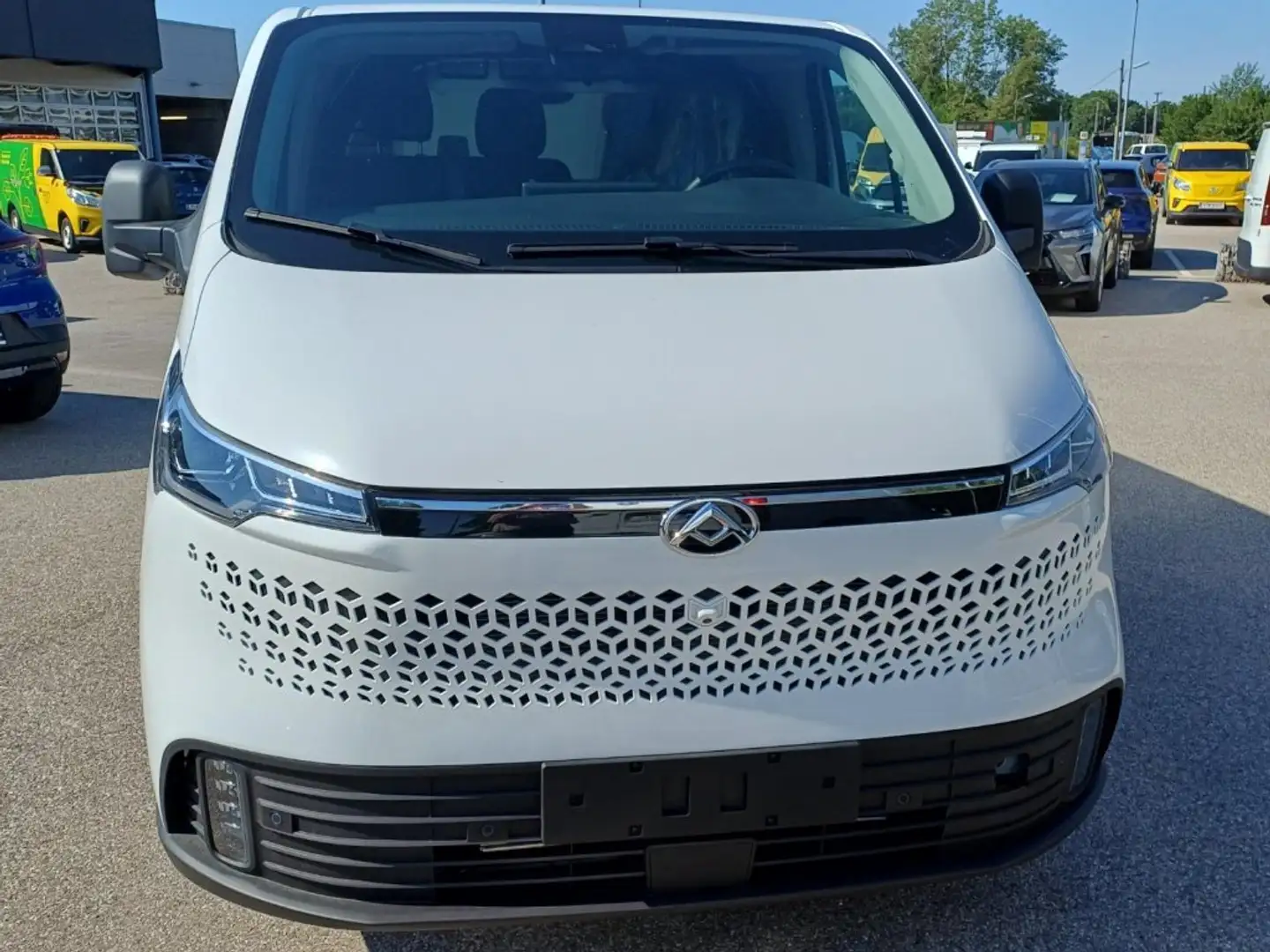 Maxus Deliver 7 L2H1 P3 Weiß - 1