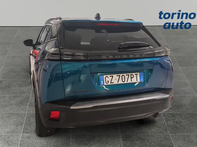Peugeot 2008 view 3