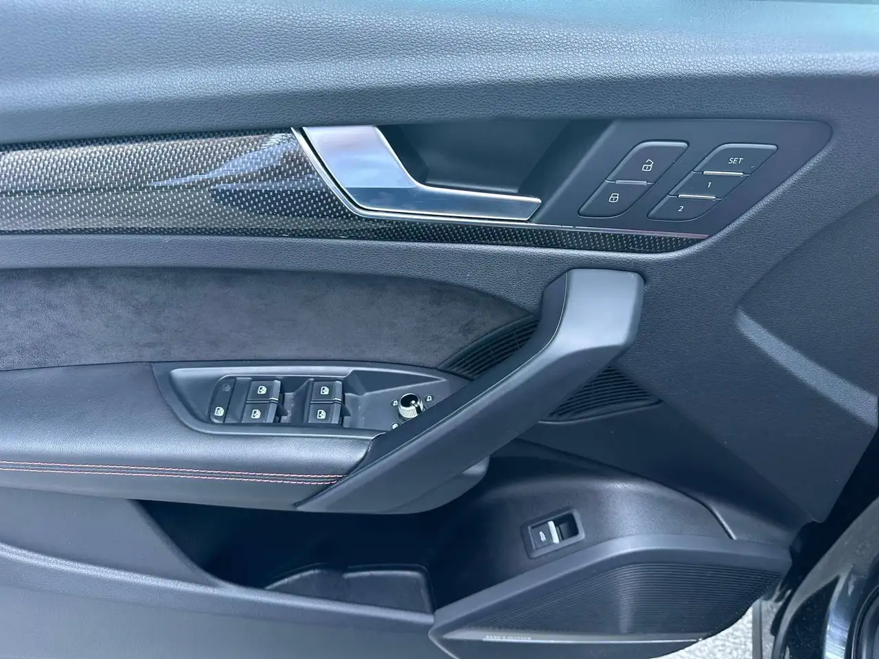 Audi SQ5 снимка Audi SQ5