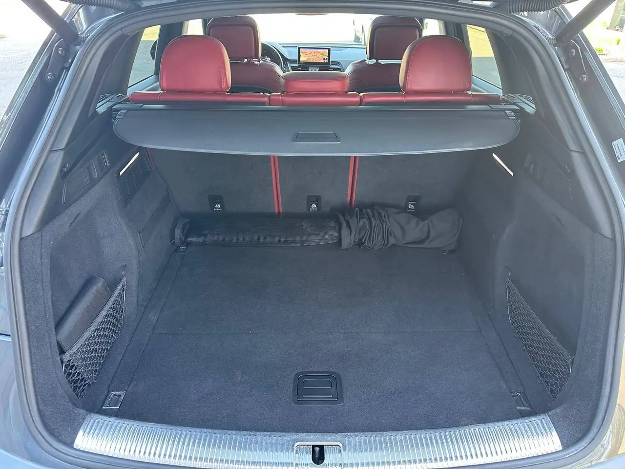 Audi SQ5 снимка Audi SQ5