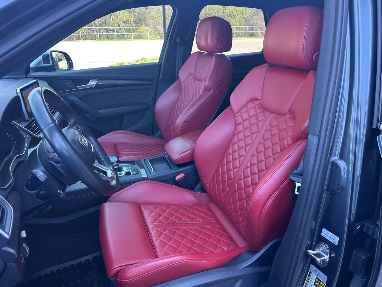 Audi SQ5 снимка Audi SQ5