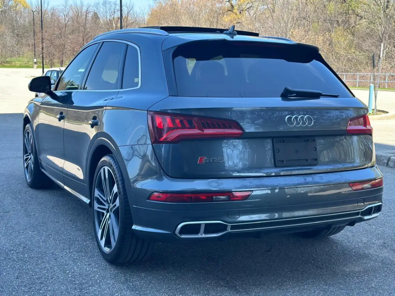 Audi SQ5 снимка Audi SQ5