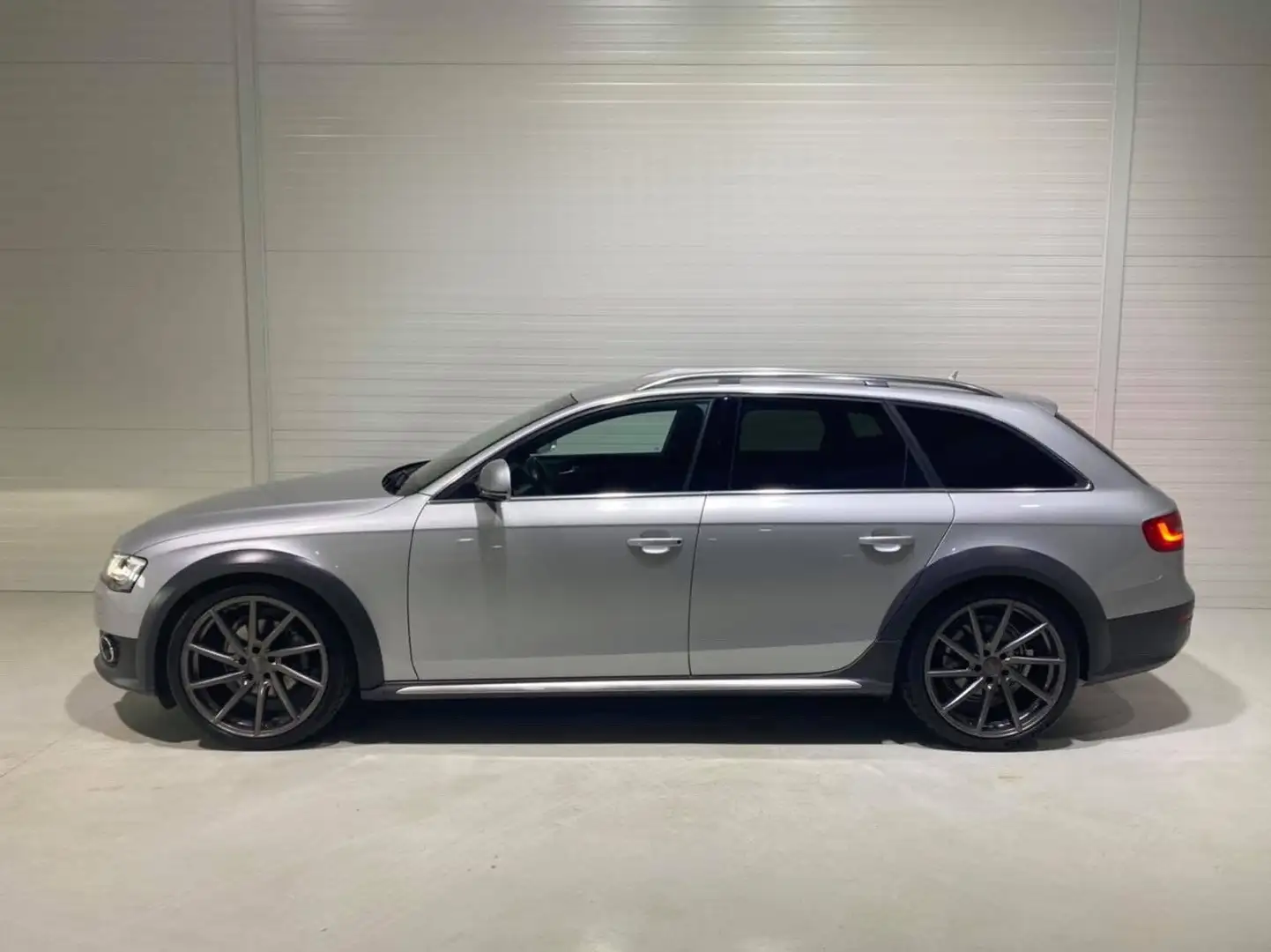 Audi A4 allroad A4 Allroad 2,0 TDI quattro Daylight Daylight Silber - 1