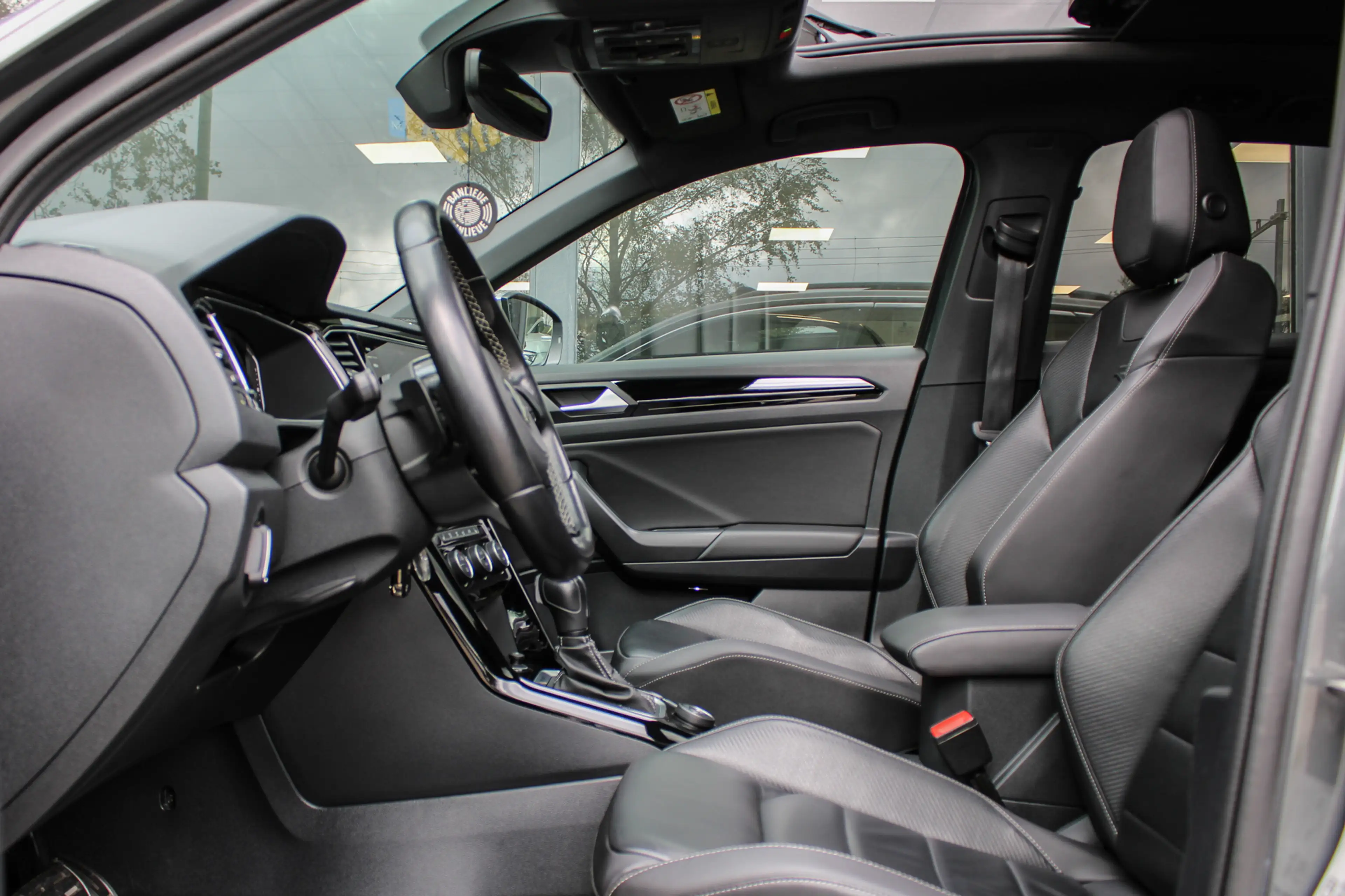 Volkswagen T-Roc 2.0 TSI 4Motion R PANO NAVI CAMERA LEER — photo 18