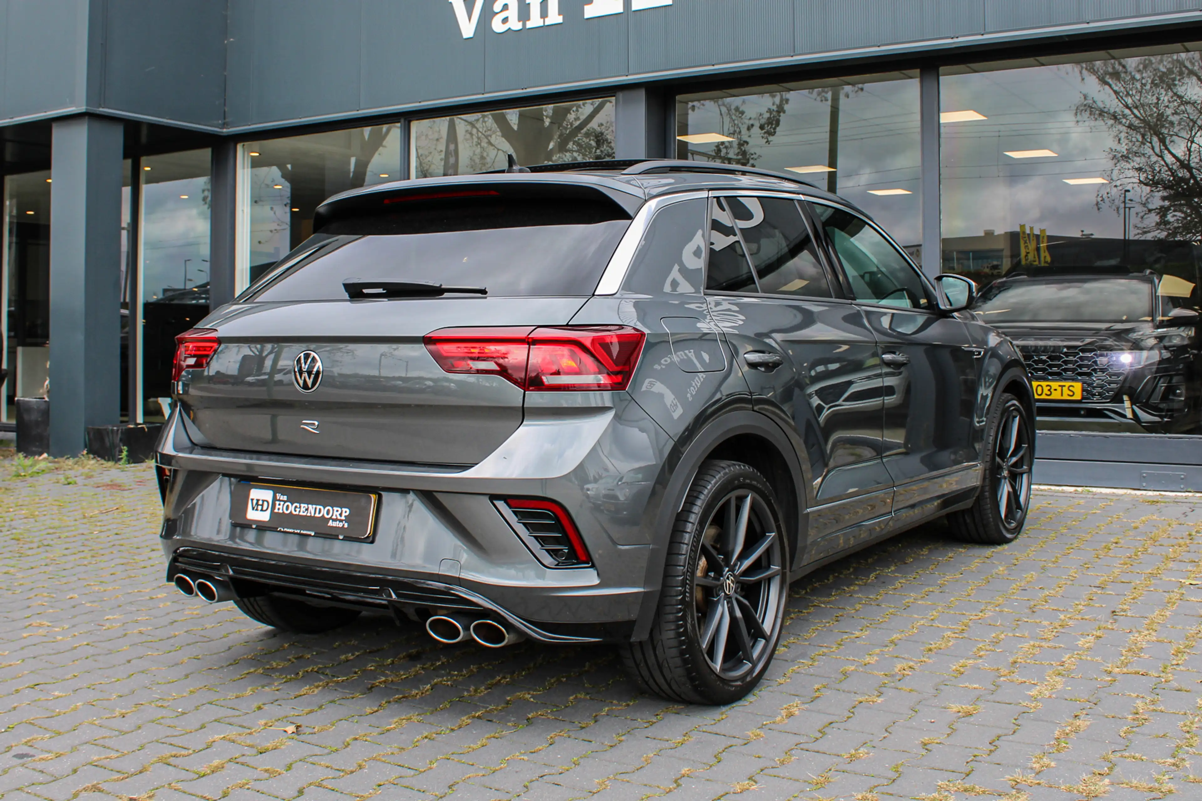 Volkswagen T-Roc 2.0 TSI 4Motion R PANO NAVI CAMERA LEER — photo 5