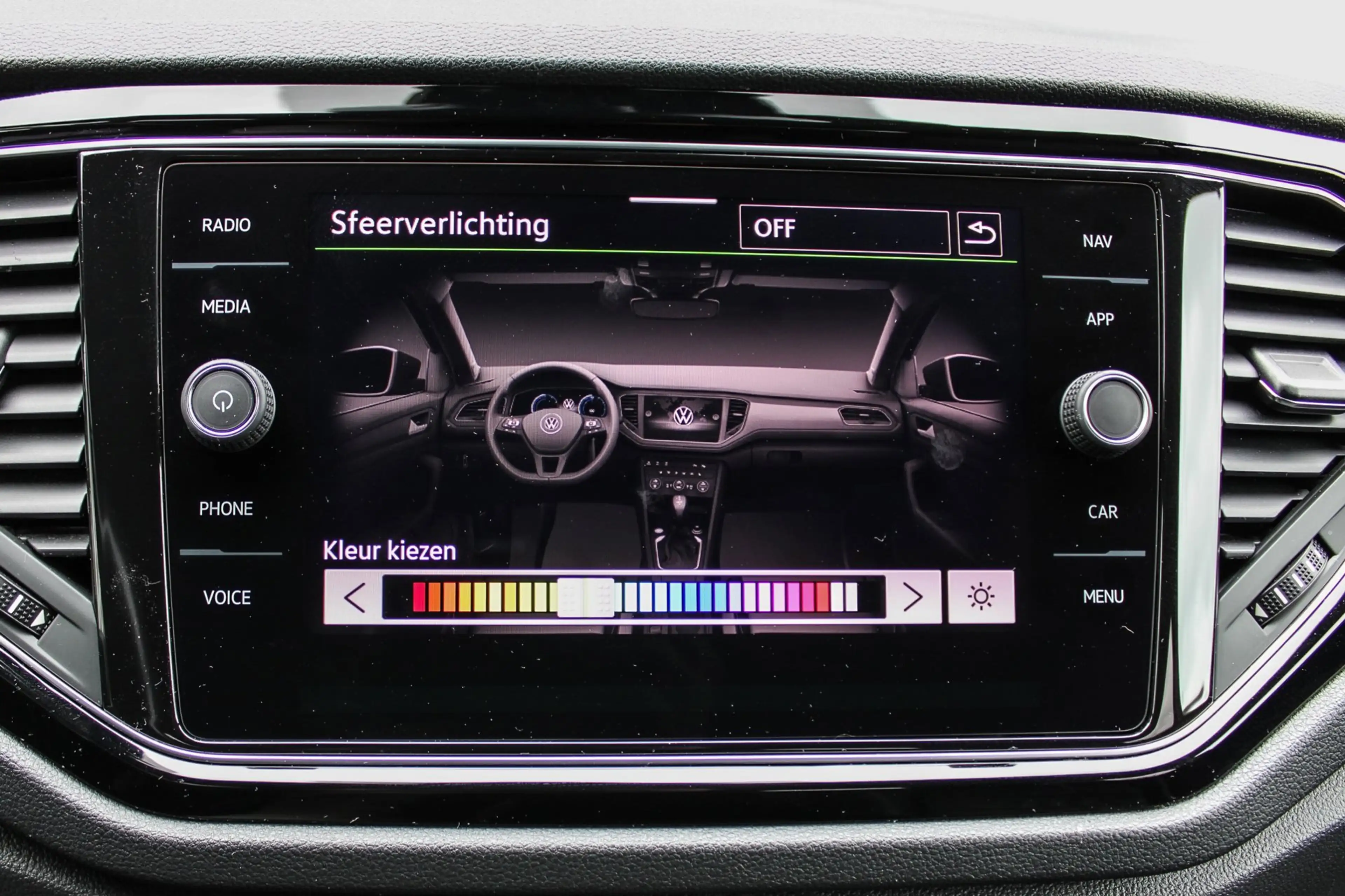 Volkswagen T-Roc 2.0 TSI 4Motion R PANO NAVI CAMERA LEER — photo 12