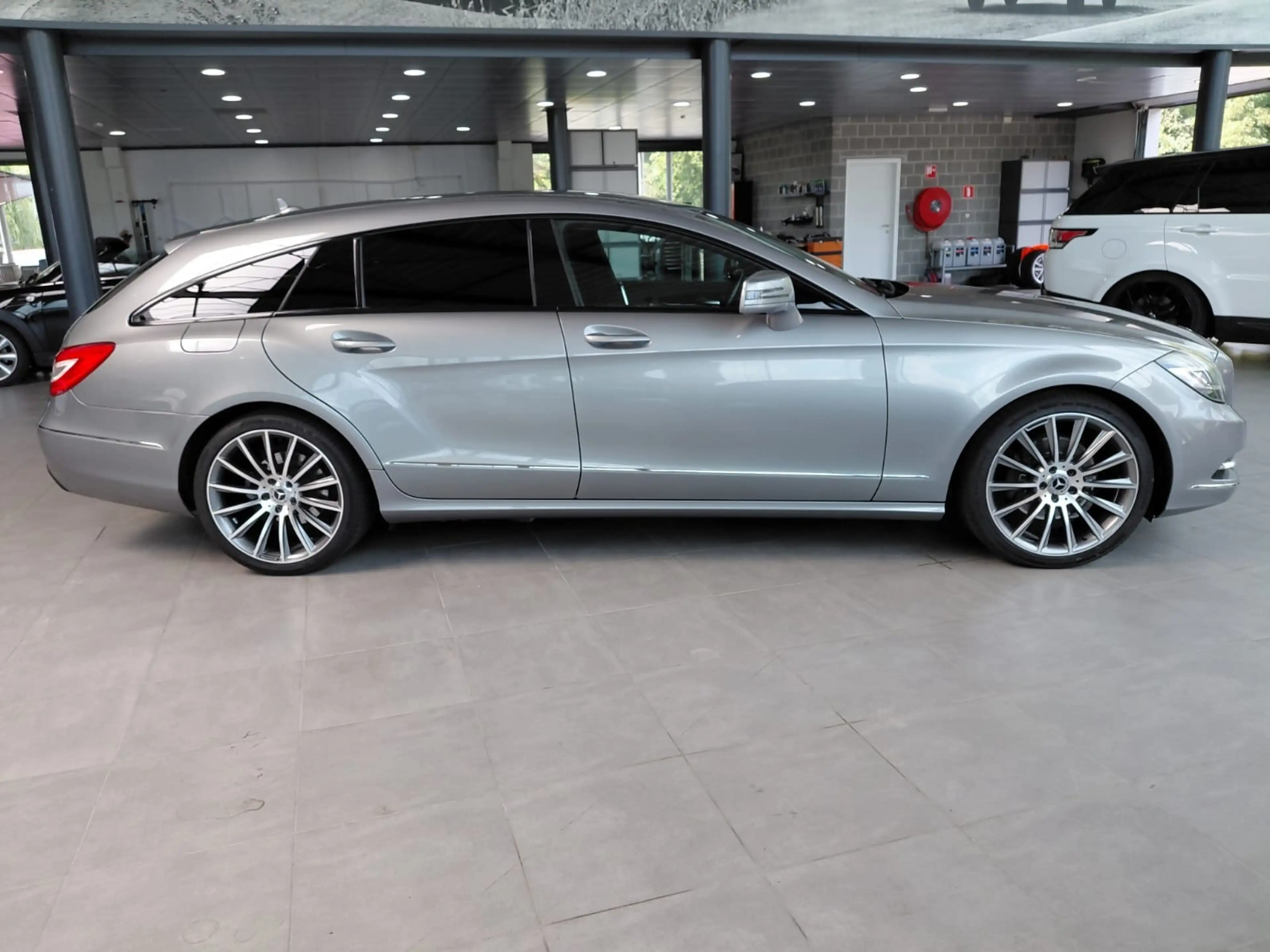 Mercedes-Benz CLS 250 CLS 250 CDI BE — photo 2