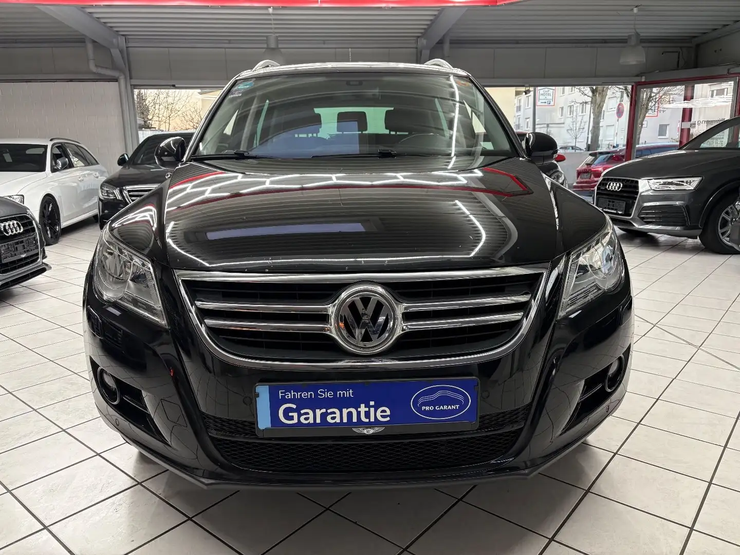 Volkswagen Tiguan 2.0TSI Team 4Motion FACELIFT NAVI PDC AHK Schwarz - 2