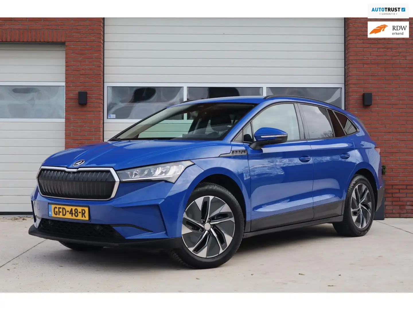 Skoda Enyaq 50 Sport velgen 19 inch - half leder - 3 zone clim Blauw - 1