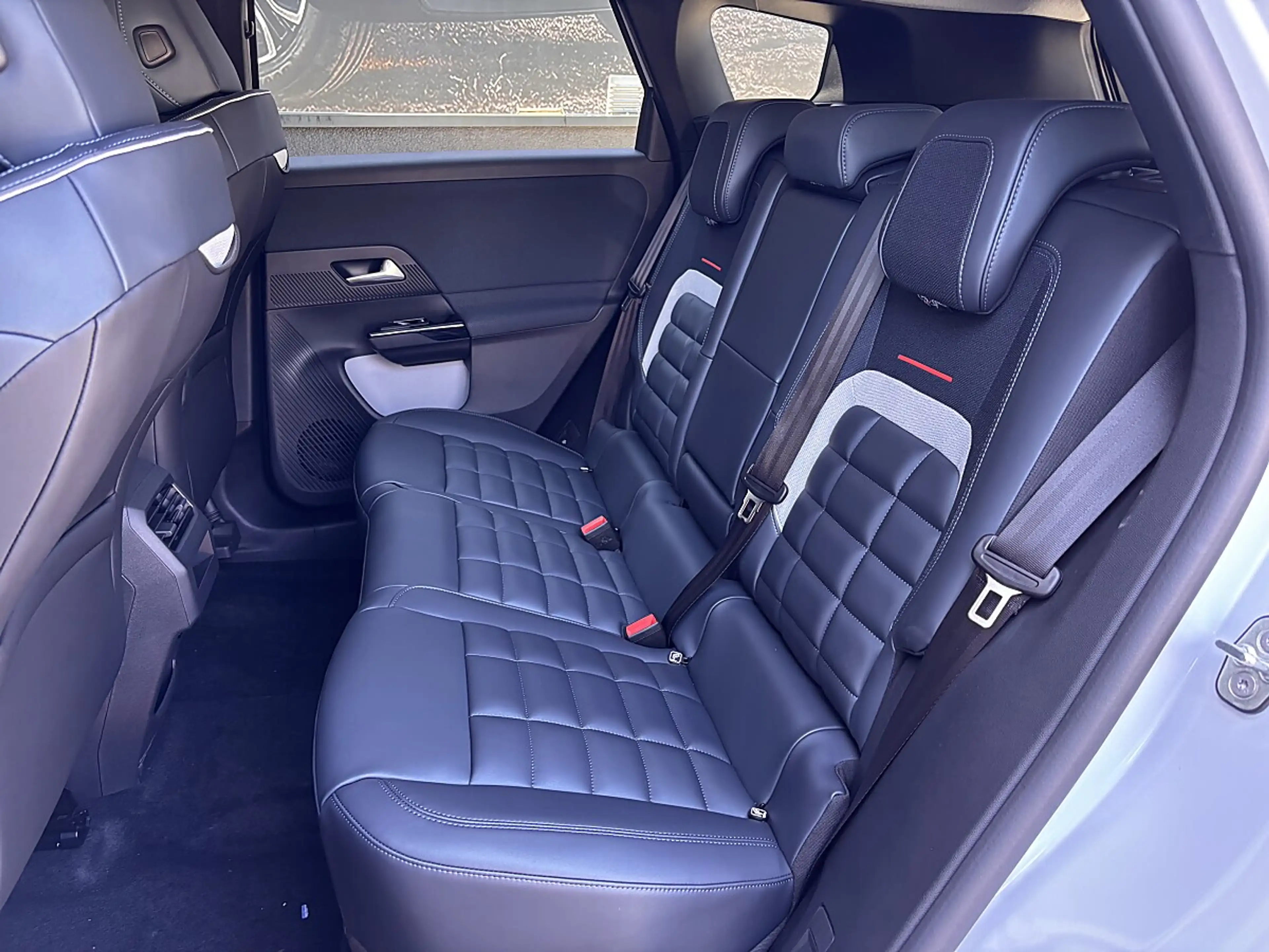 Citroen C5 Aircross mHEV 145 Max Aut. inkl. Stoff Hype Blue,... — photo 12