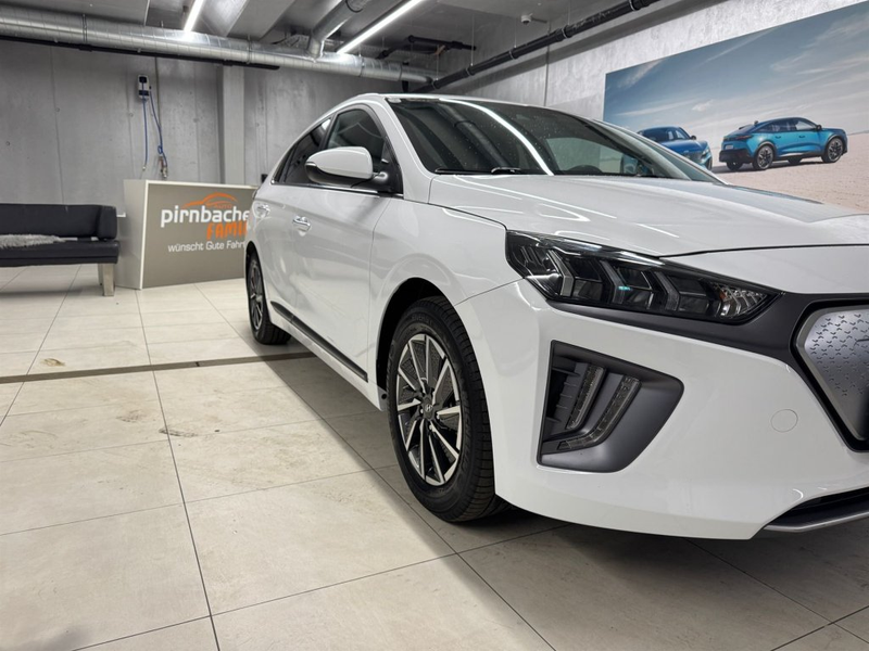 Hyundai IONIQ Elektro Level 4 i1e40-O7 — photo 2