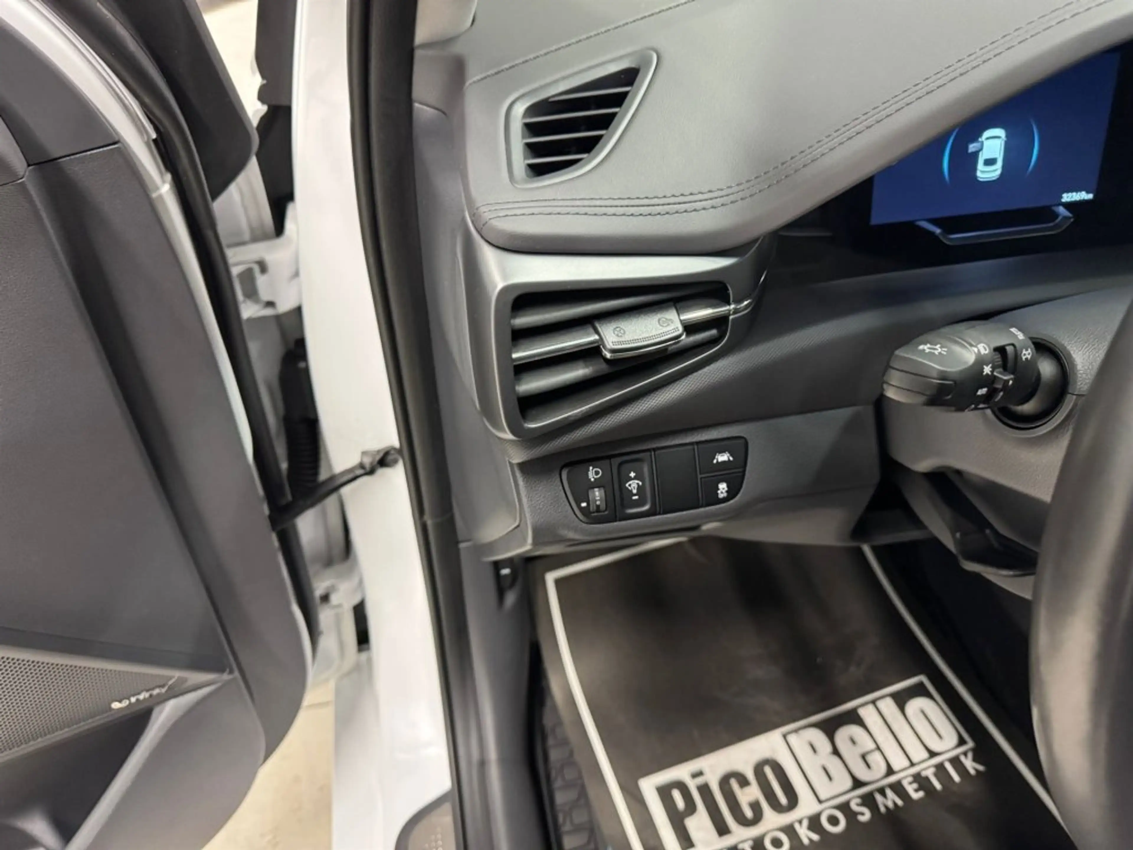 Hyundai IONIQ Elektro Level 4 i1e40-O7 — photo 8