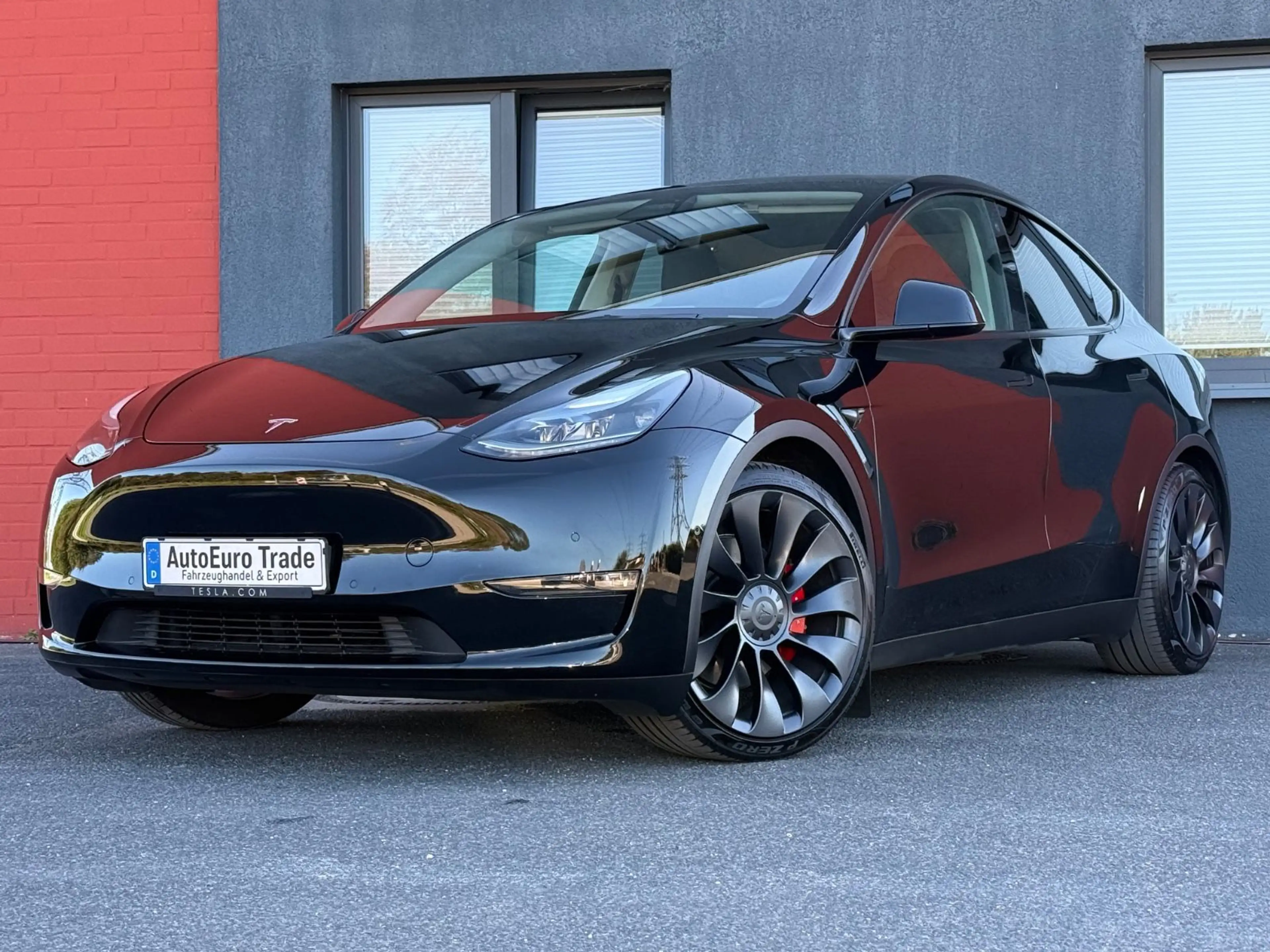 Tesla Model Y Performance Dual AWD SOH 92,8% — photo 3